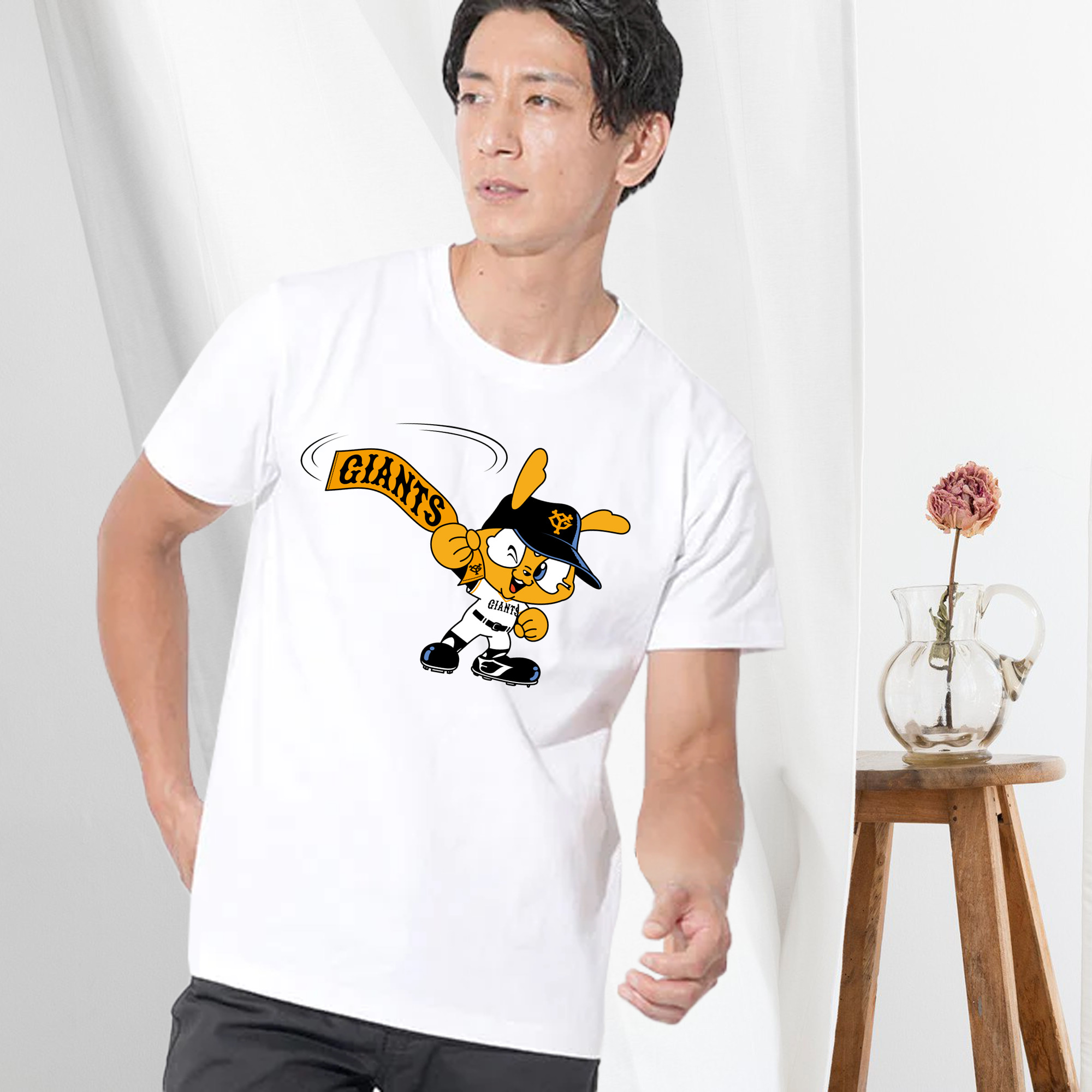 YOMIURI GIANTS MASCOT APPLICATION Go Logo