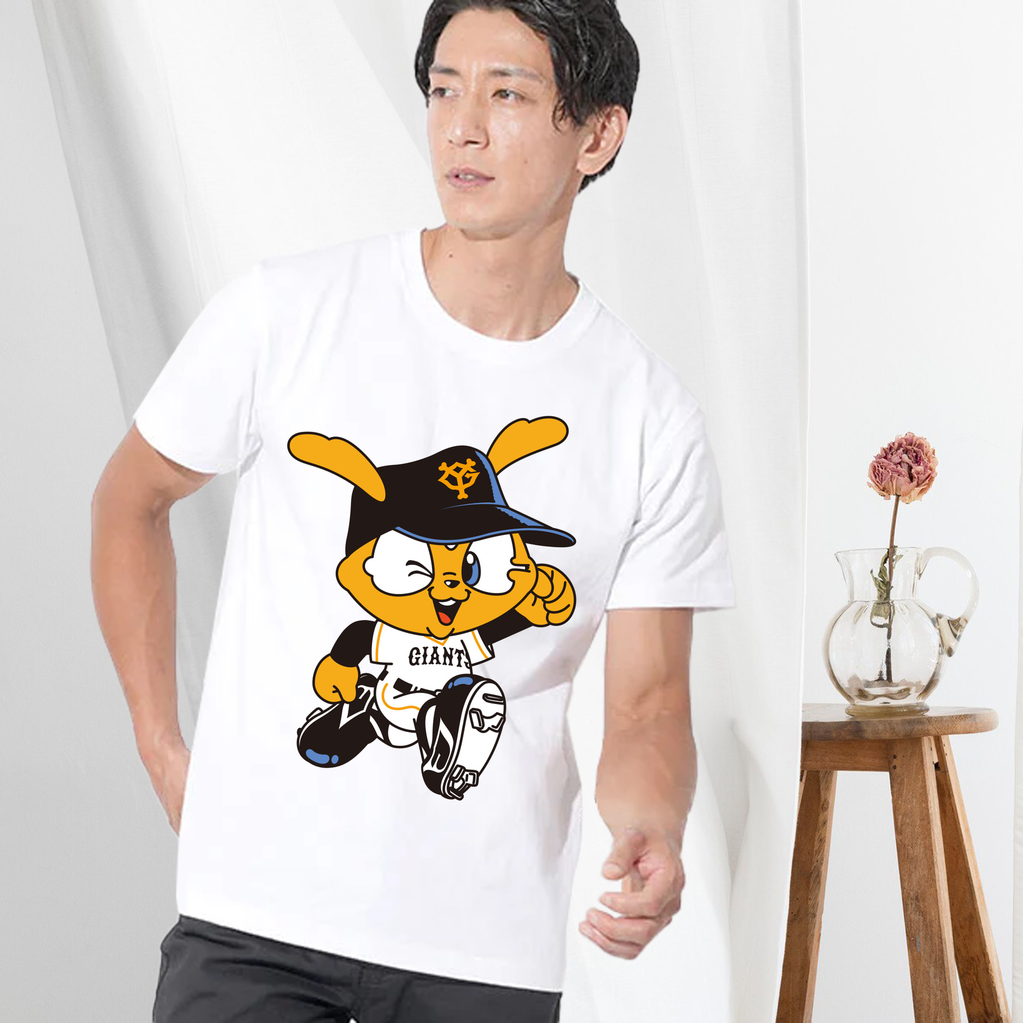 YOMIURI GIANTS MASCOT GIABBIT APPLICATION WINK RUNNING Logo