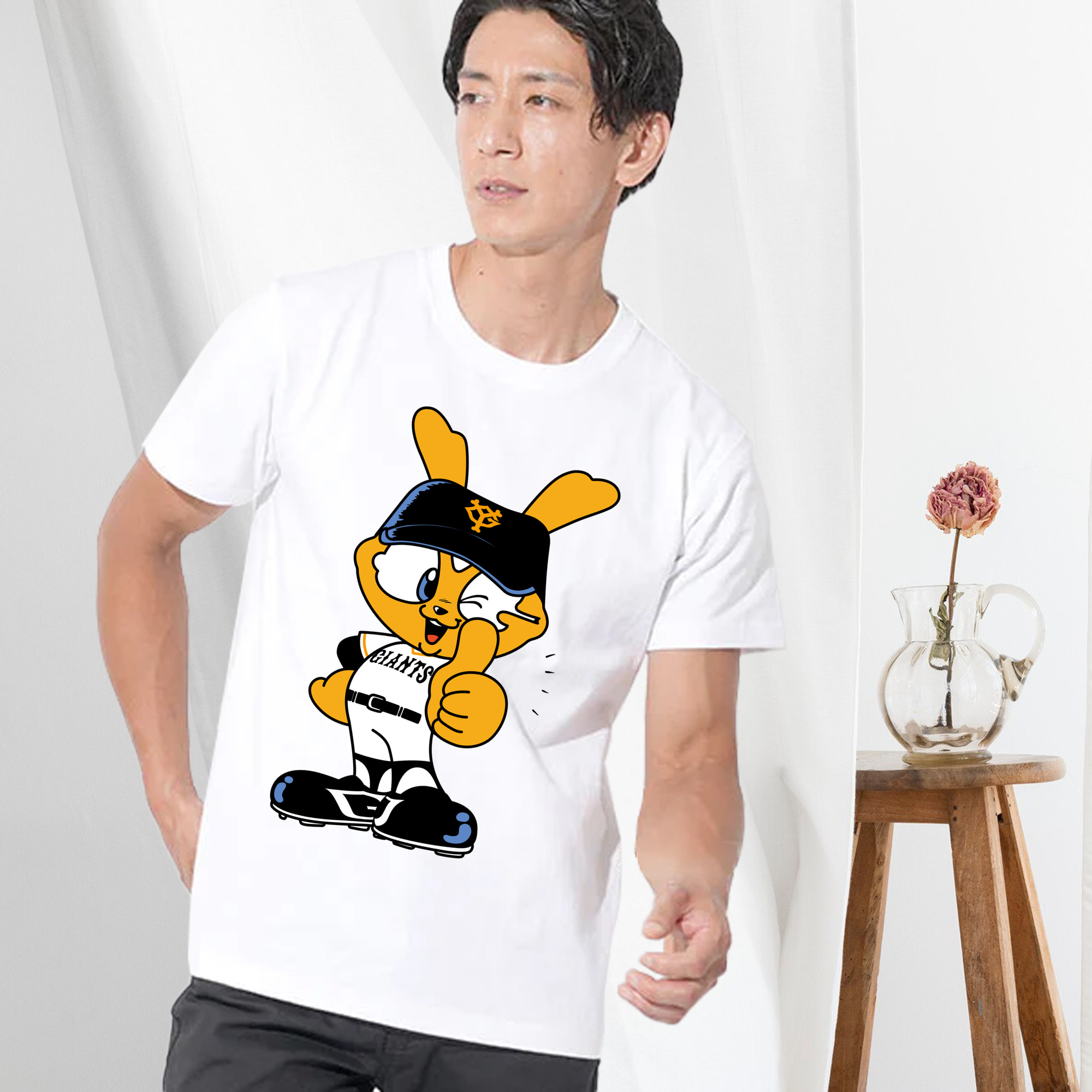 YOMIURI GIANTS MASCOT GIABBIT APPLICATION FIRST Logo