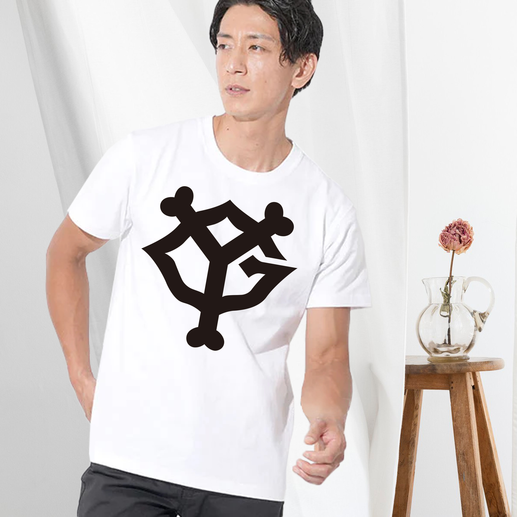 YOMIURI GIANTS SYMBOL BLACK APPLICATION Logo