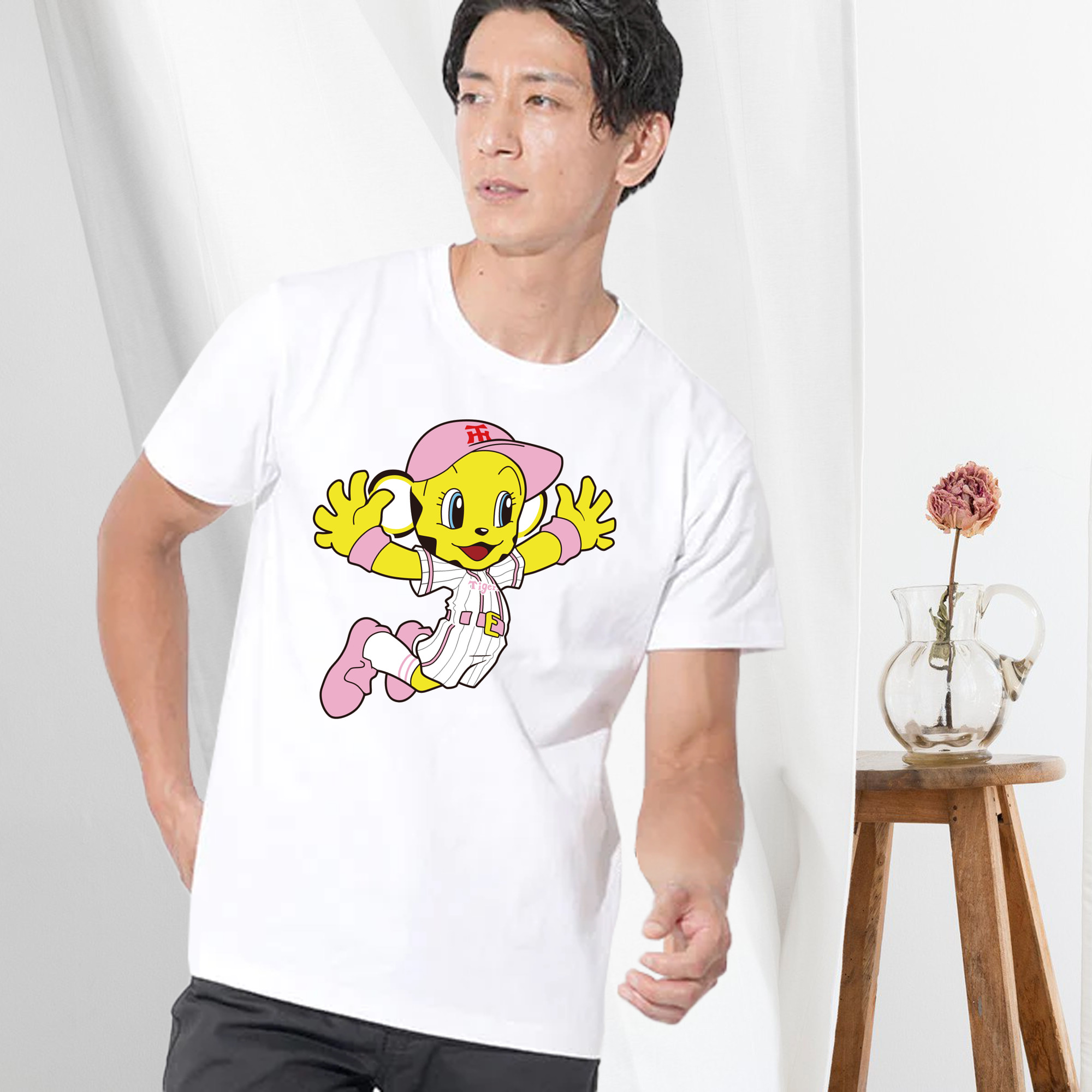 HANSHIN TIGERS MASCOT LUCKY APPLICATION JUMPING 2017 Logo