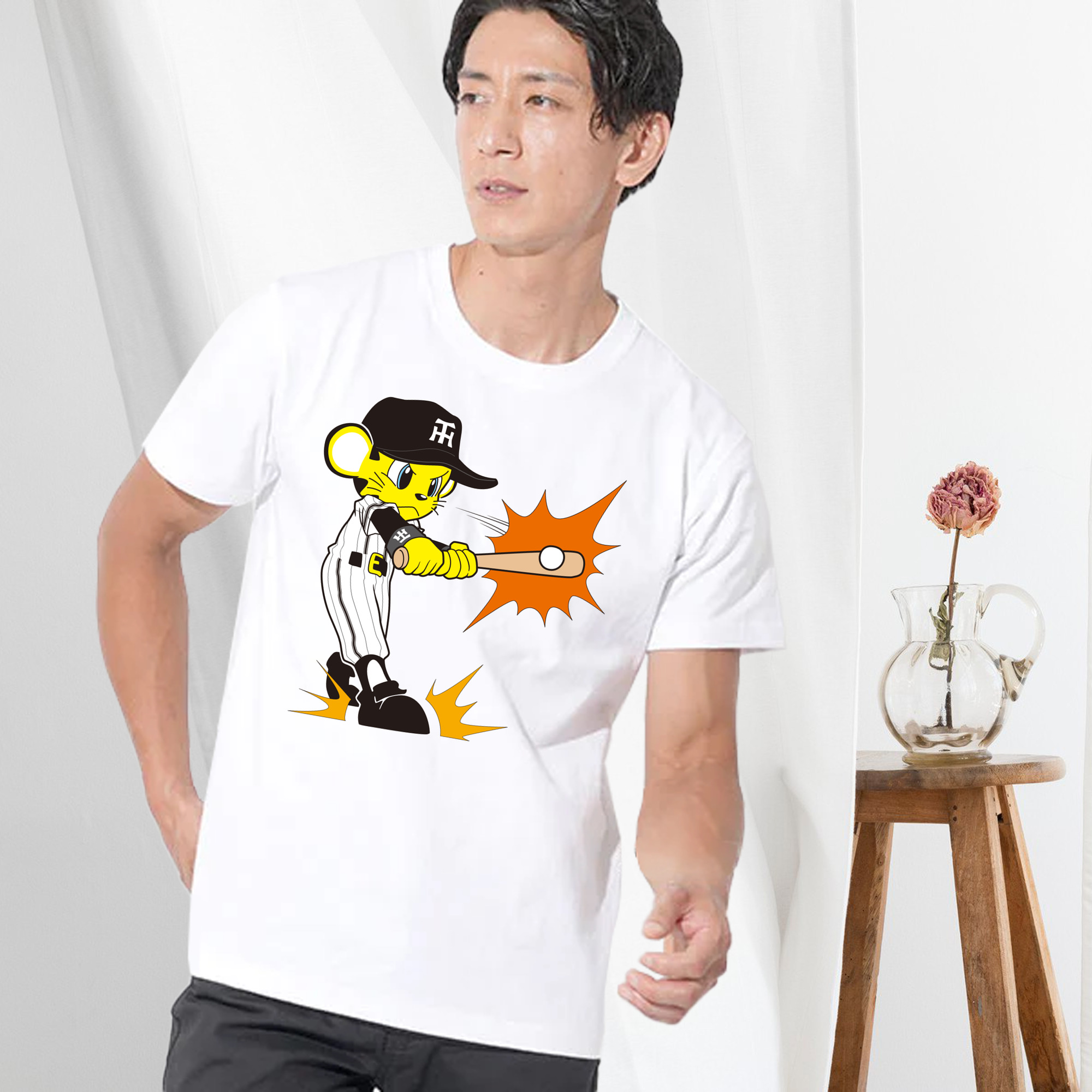 HANSHIN TIGERS MASCOT TO-LUCKY APPLICATION BATTING 2015 Logo