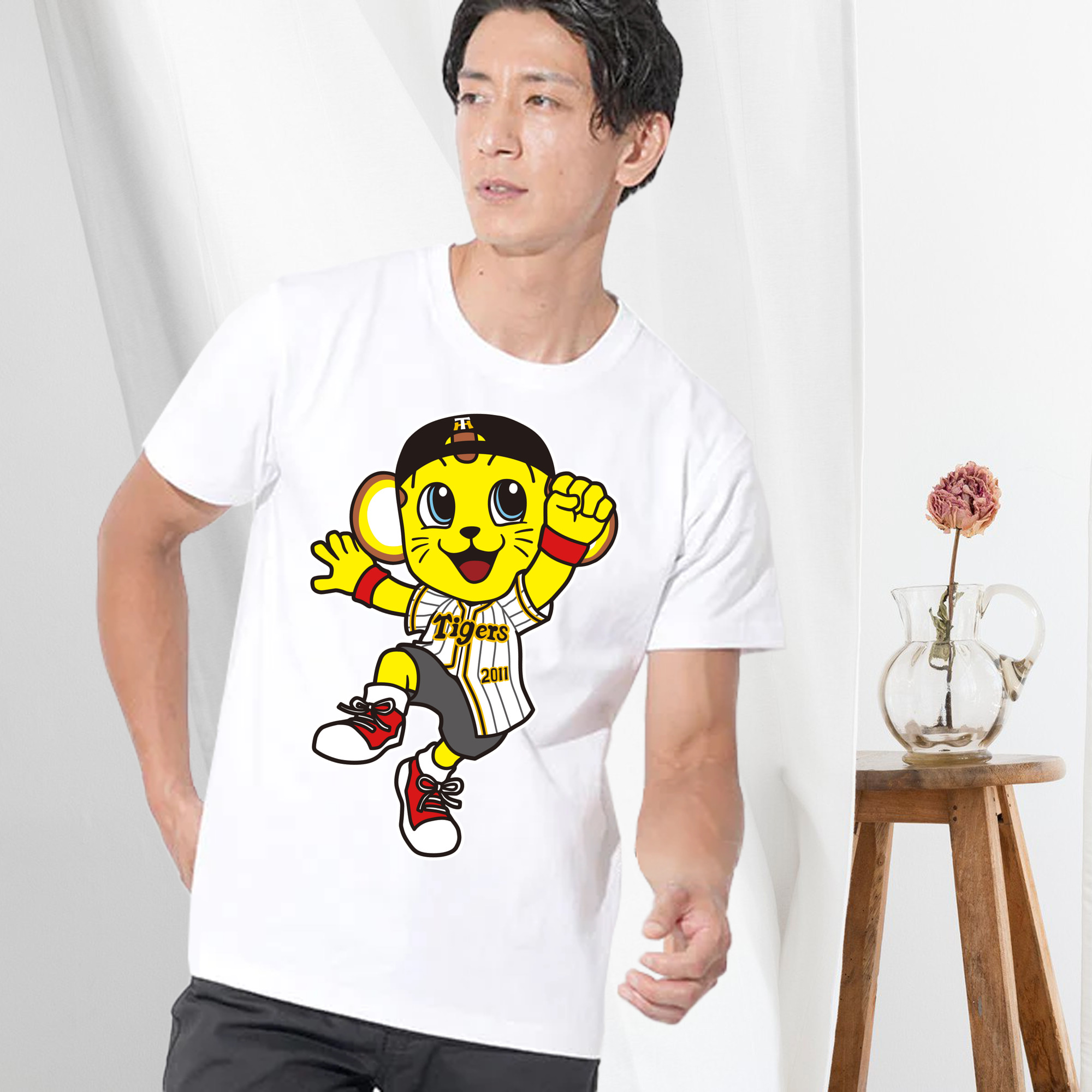 HANSHIN TIGERS MASCOT KITA 2010's LATELY PRESENT APPLICATION JUMPING FIGHTING Logo