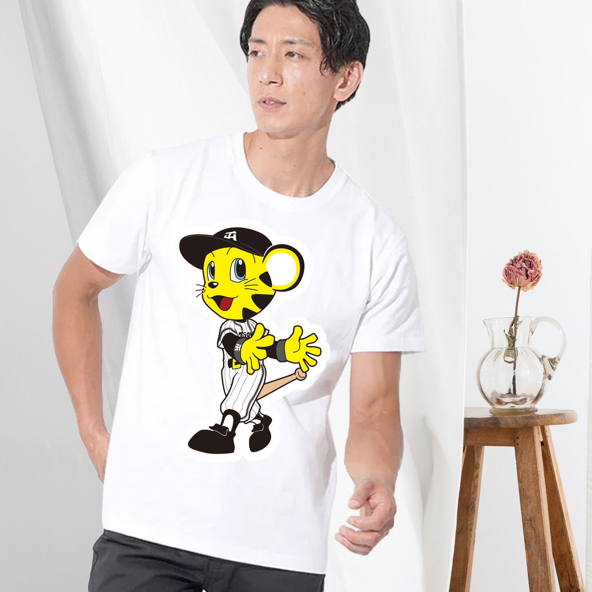 HANSHIN TIGERS MASCOT TO-LUCKY APPLICATION AFTER HITTING 2015 Logo