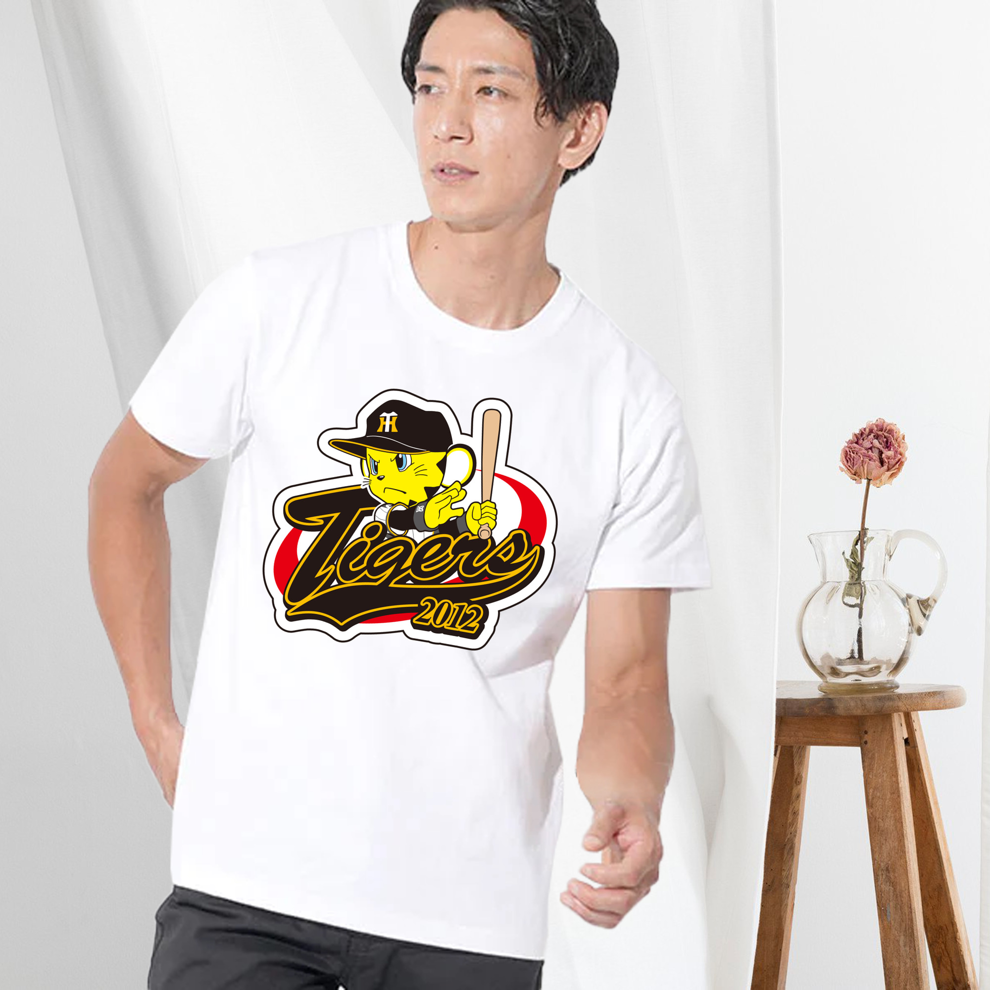 HANSHIN TIGERS 2012 MASCOT TO-LUCKY Logo