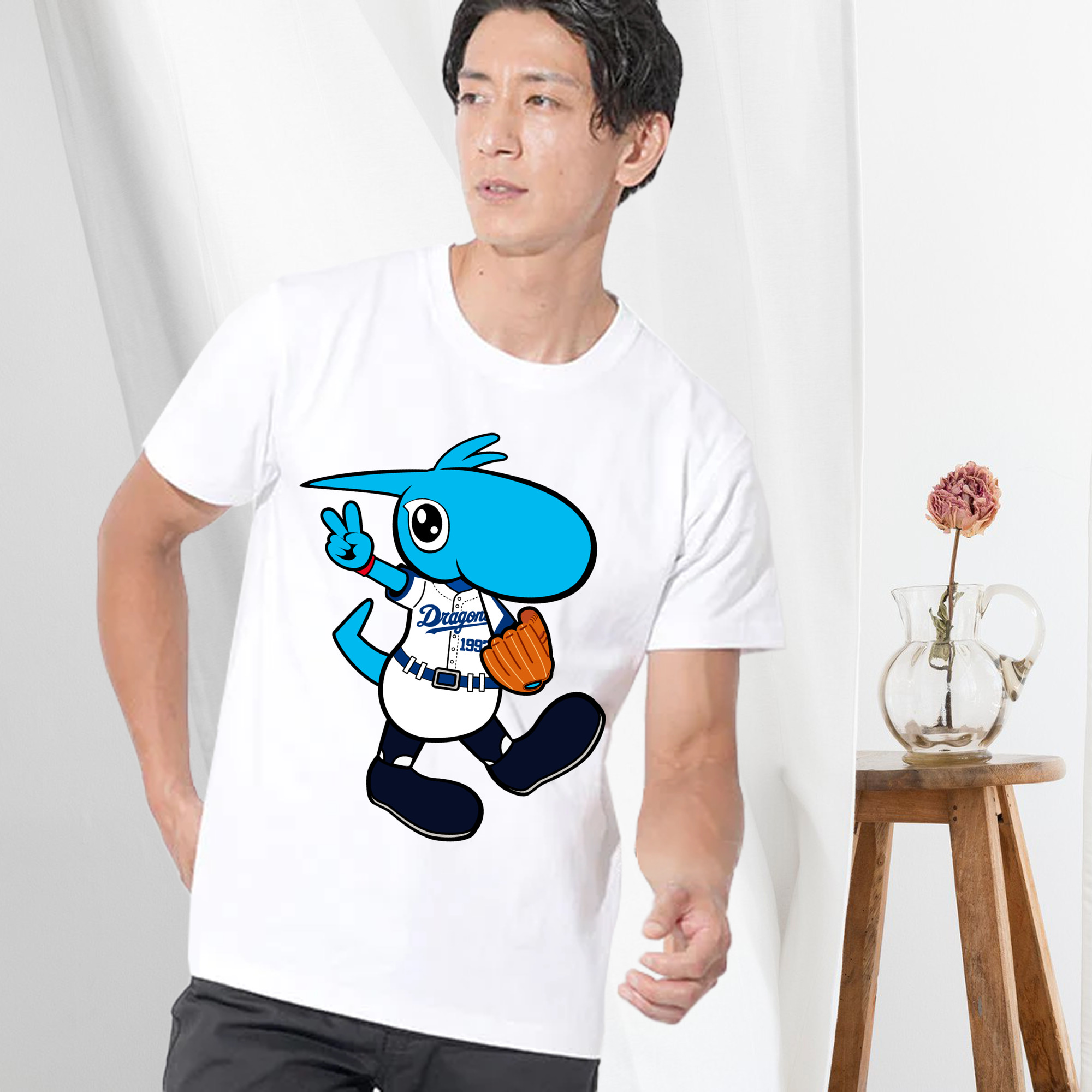 CHUNICHI DRAGONS MASCOT SHAOLON APPLICATION GLOVE Logo