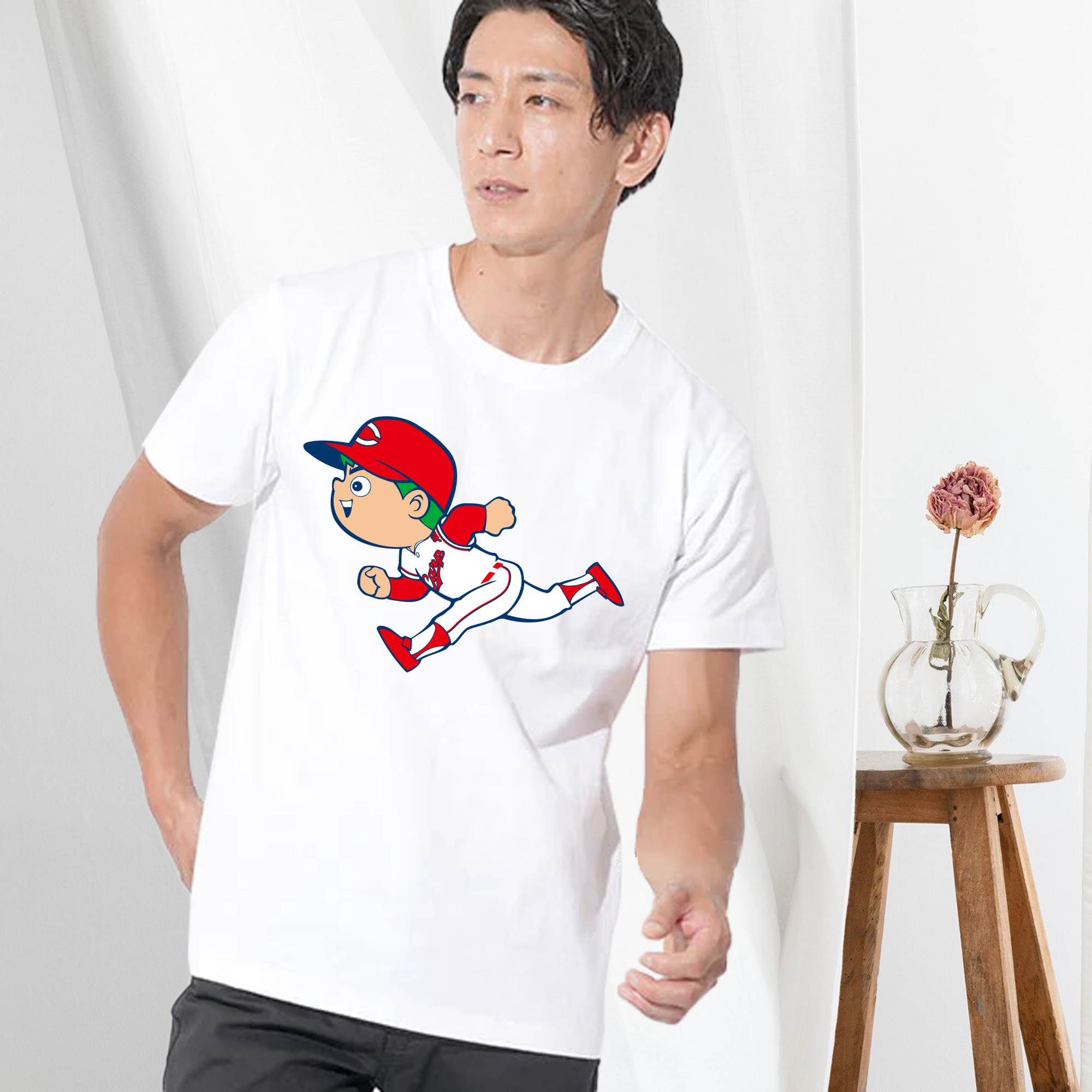 HIROSHIMA TOYO CARP MASCOT CARP BOYA RUNNING APPLICATION Logo