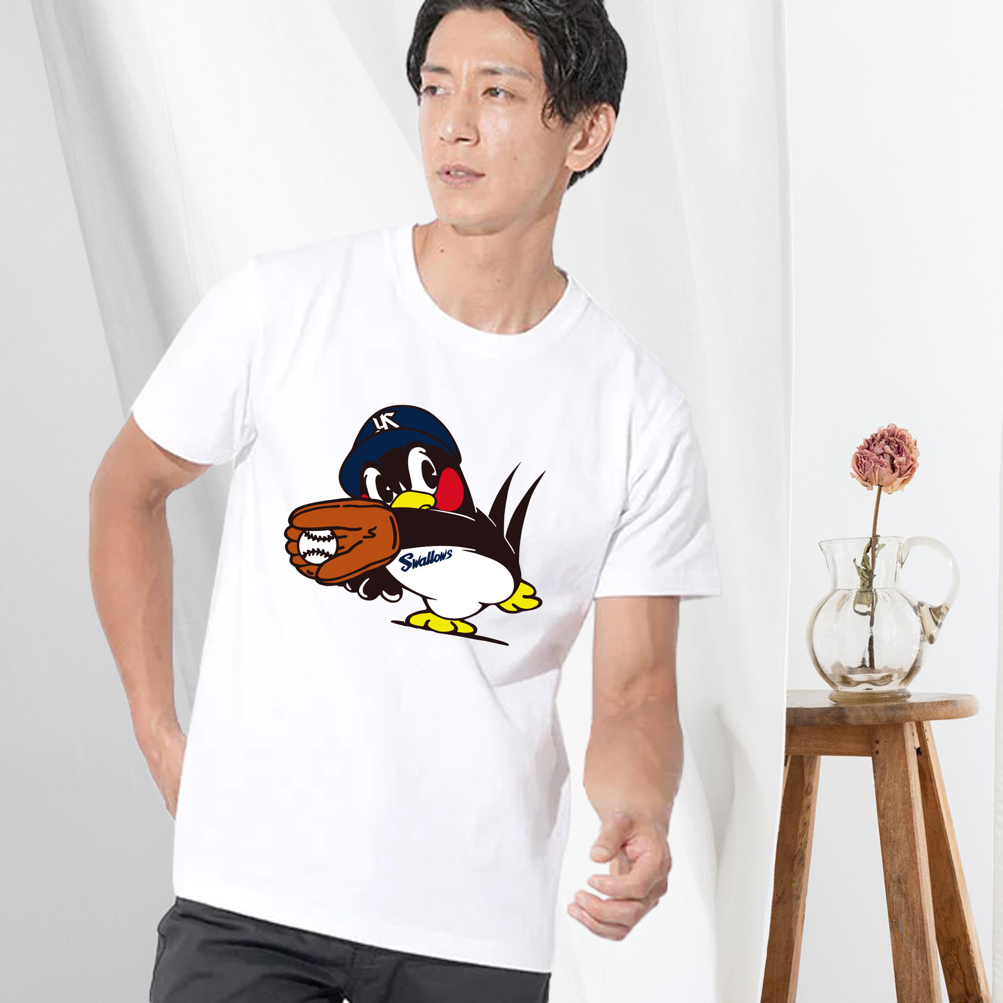 TOKYO YAKULT SWALLOWS MASCOT TSUBAKURO APPLICATION CATCHING