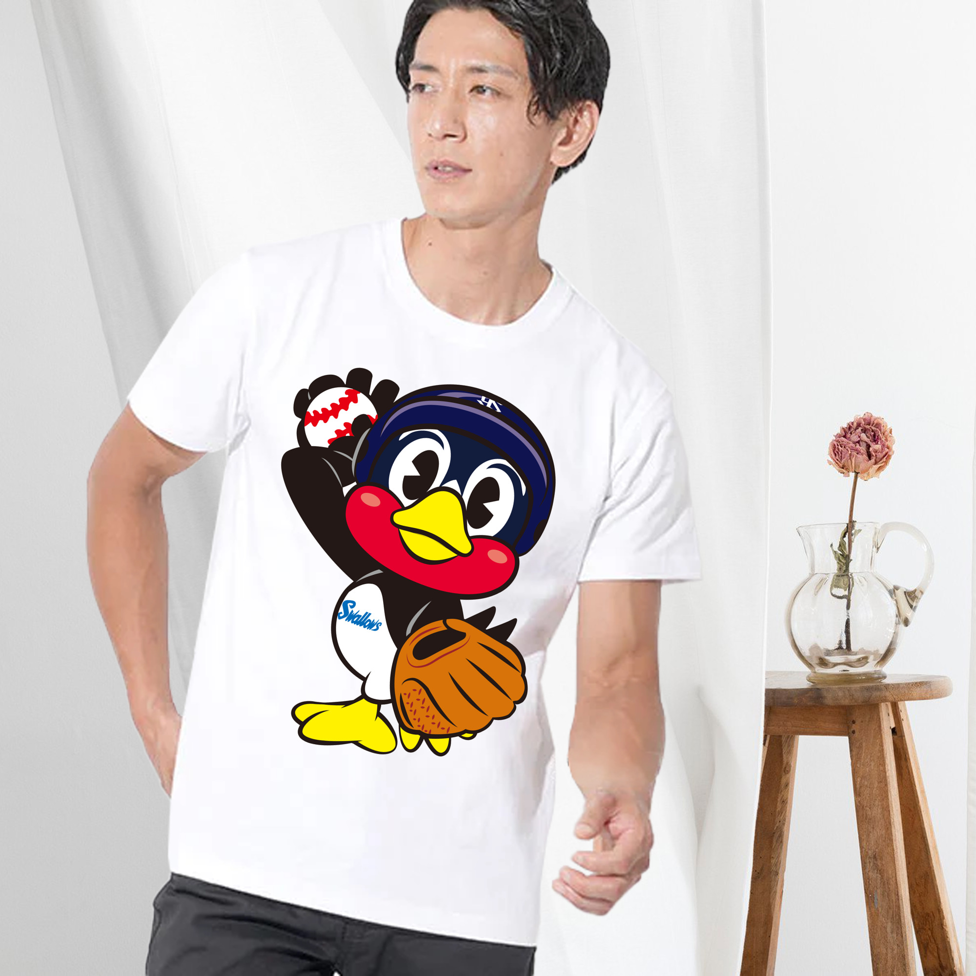 TOKYO YAKULT SWALLOWS MASCOT TSUBAKURO RIGHT-HANDED PITCHER APPLICATION Logo