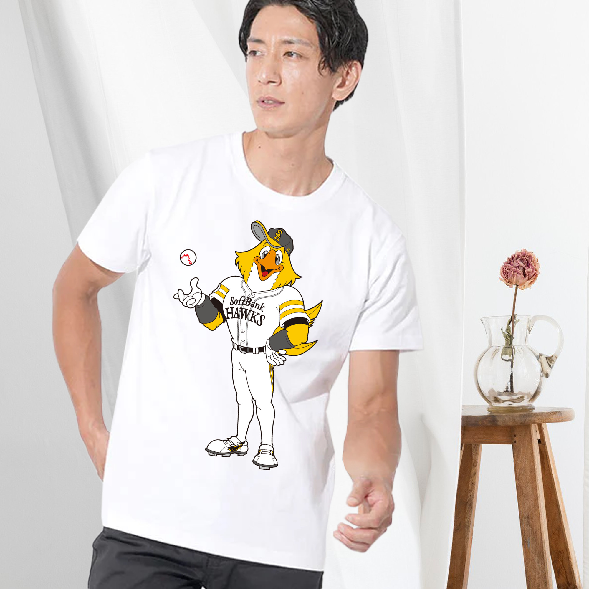 FUKUOKA SOFTBANK HAWKS MASCOT HARRY HAWK BALL TRAINING APPLICATION Logo