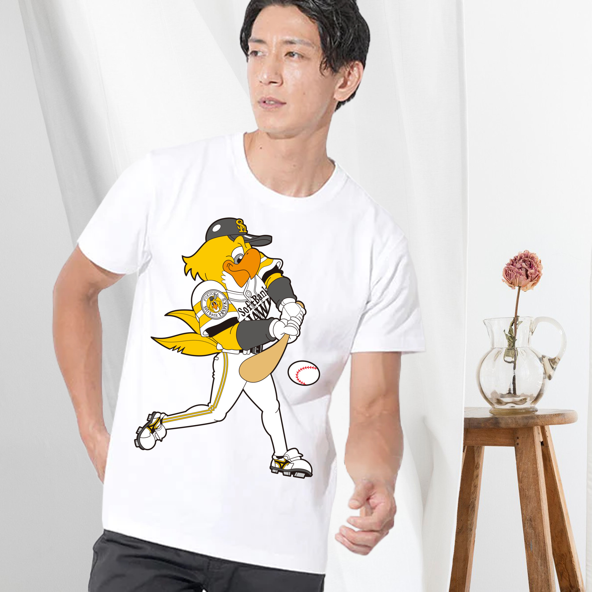 FUKUOKA SOFTBANK HAWKS MASCOT HARRY HAWK APPLICATION BATTING SWING Logo