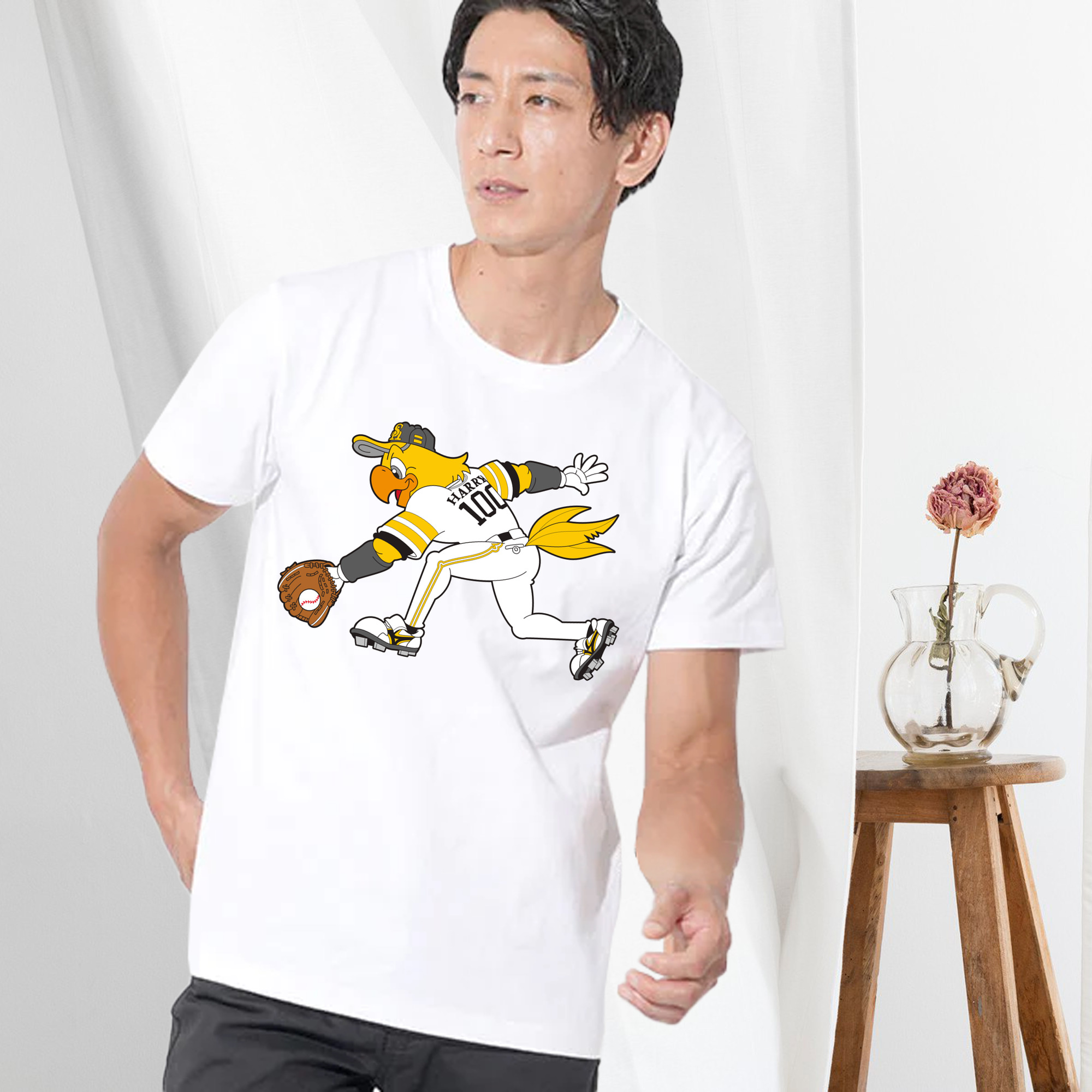 FUKUOKA SOFTBANK HAWKS MASCOT HARRY HAWK DEFENSE APPLICATION Logo