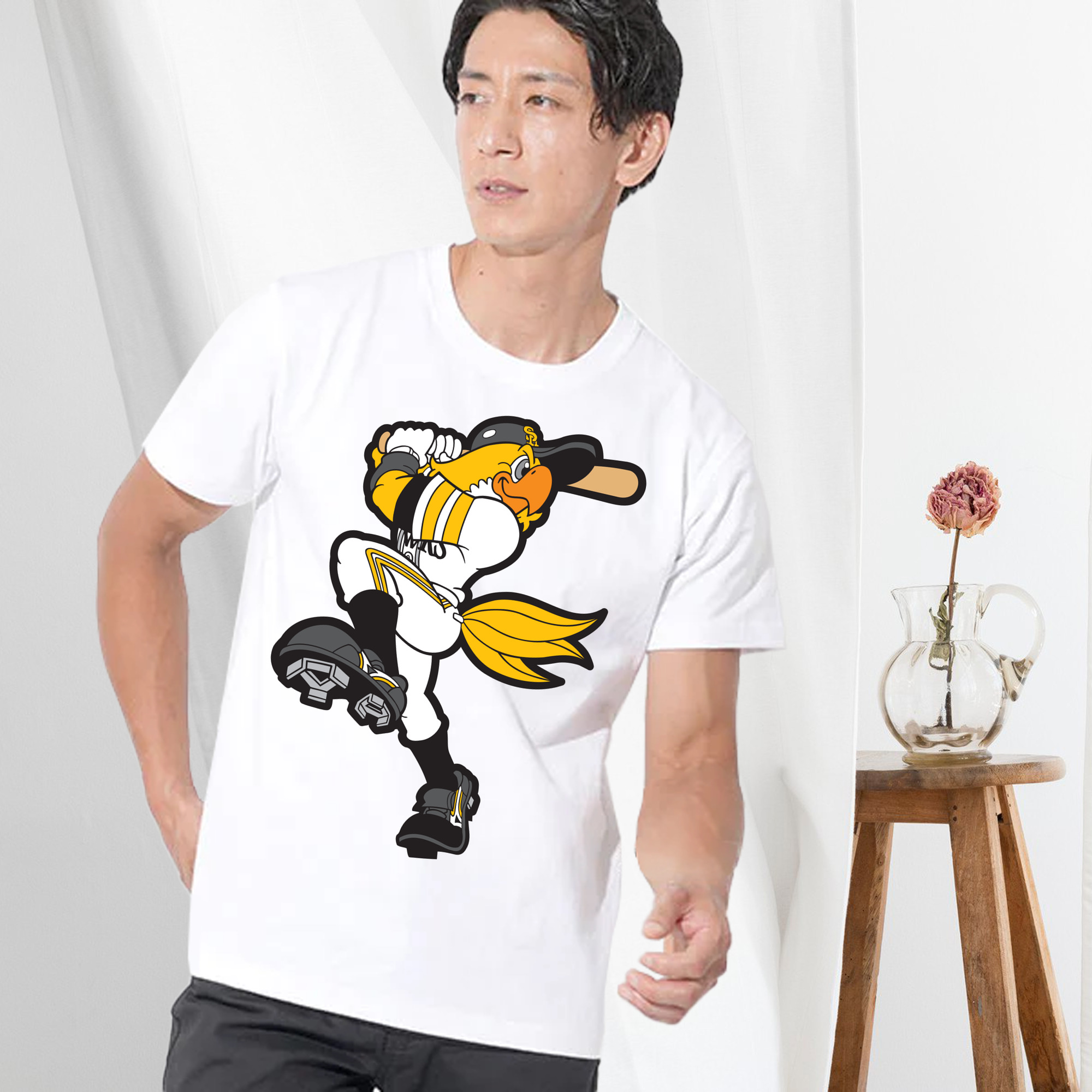 FUKUOKA SOFTBANK HAWKS MASCOT HARRY HAWK APPLICATION SWING POSITION Logo