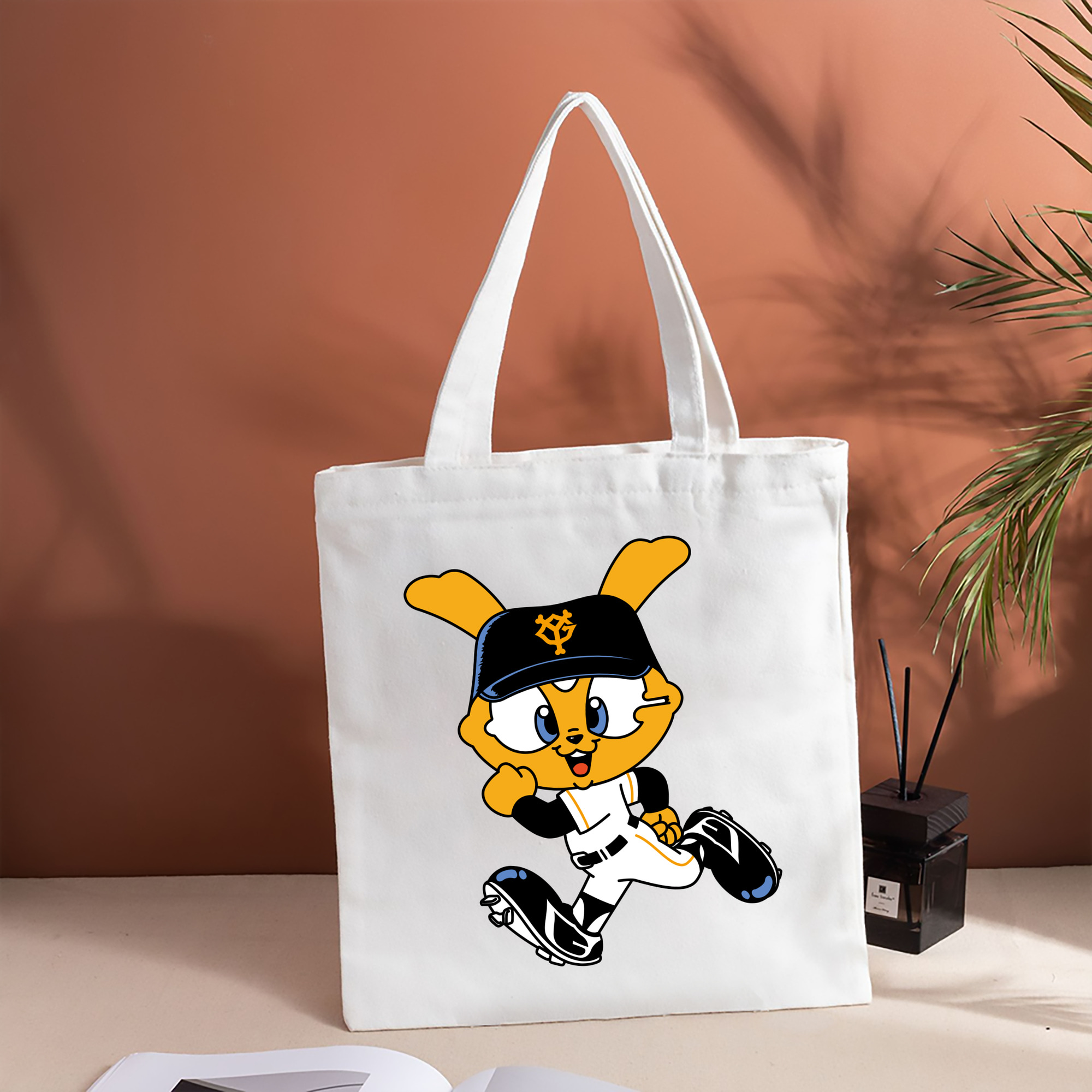 YOMIURI GIANTS MASCOT APPLICATION