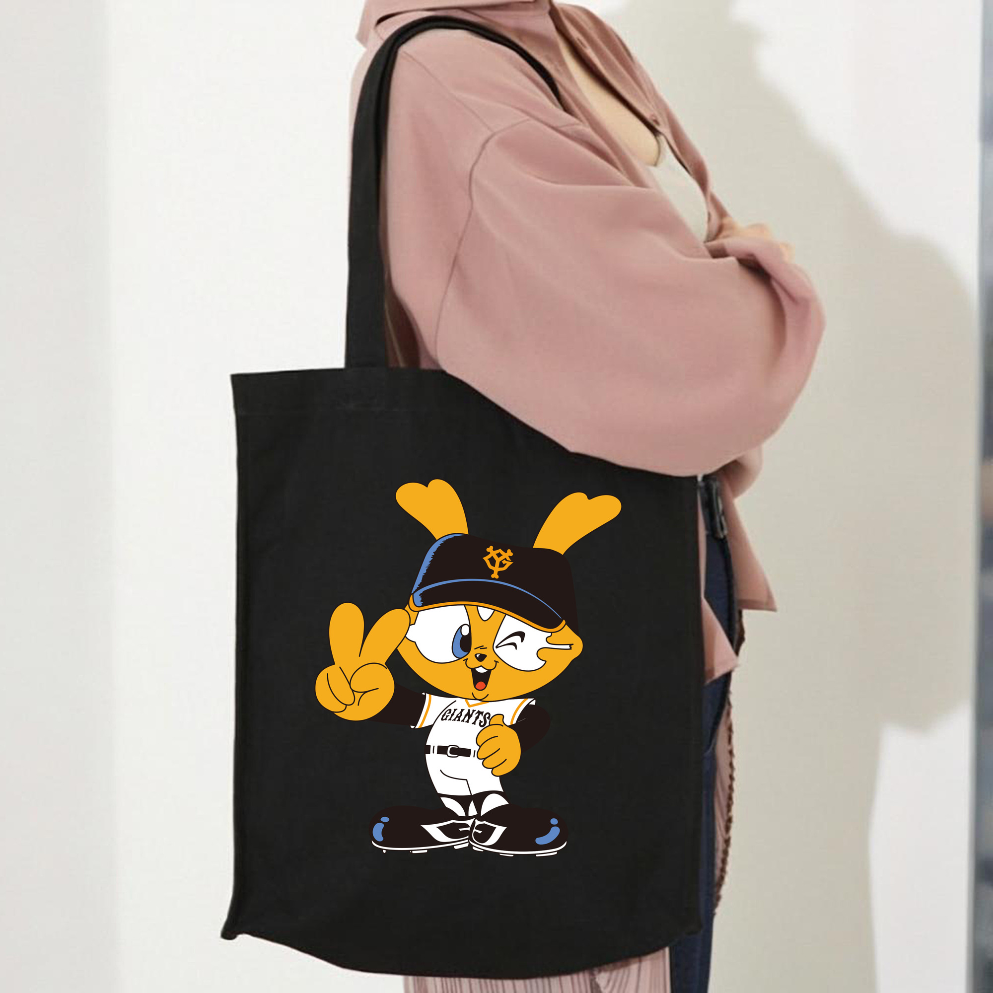 YOMIURI GIANTS MASCOT GIABBI APPLICATION VICTORY Logo