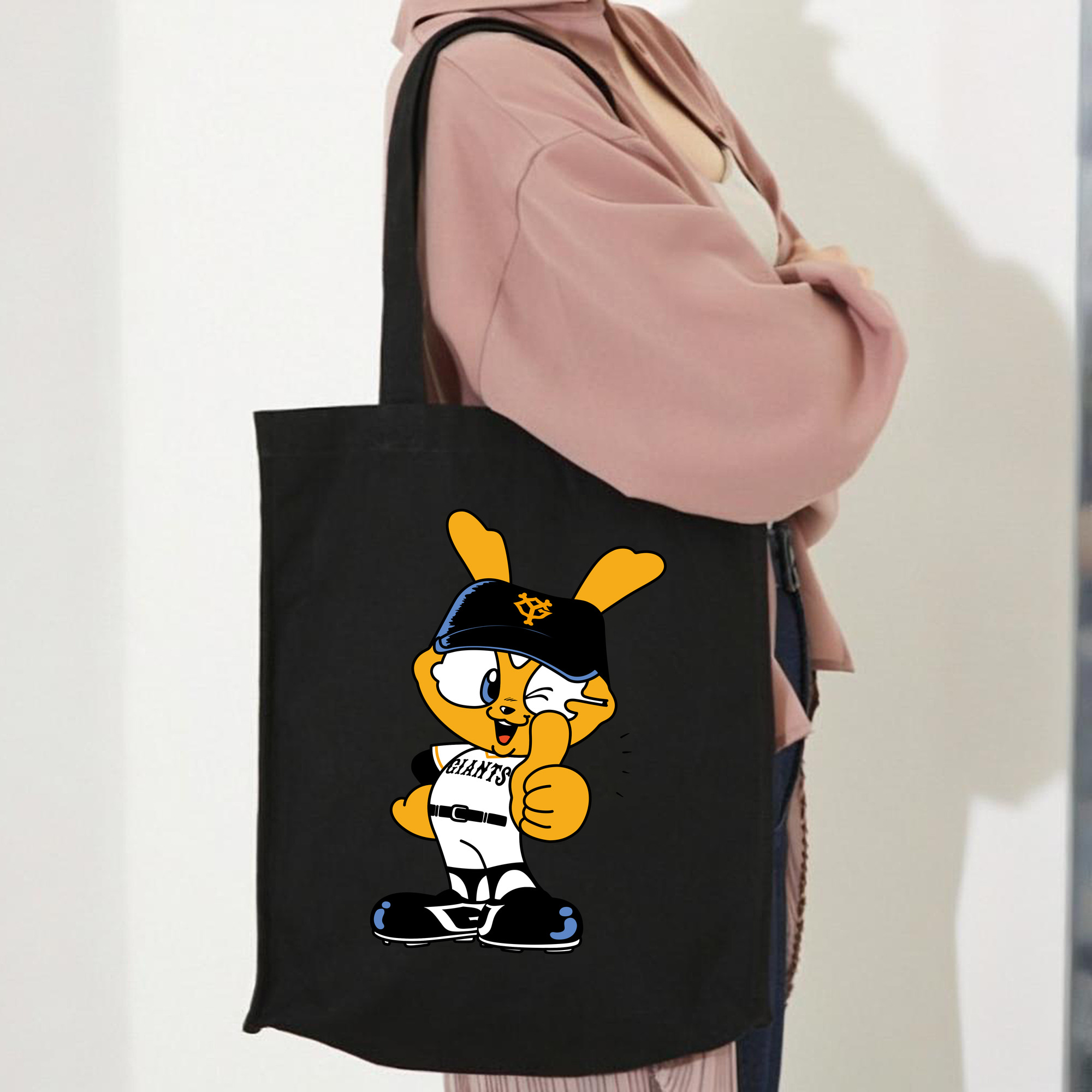 YOMIURI GIANTS MASCOT GIABBIT APPLICATION FIRST Logo