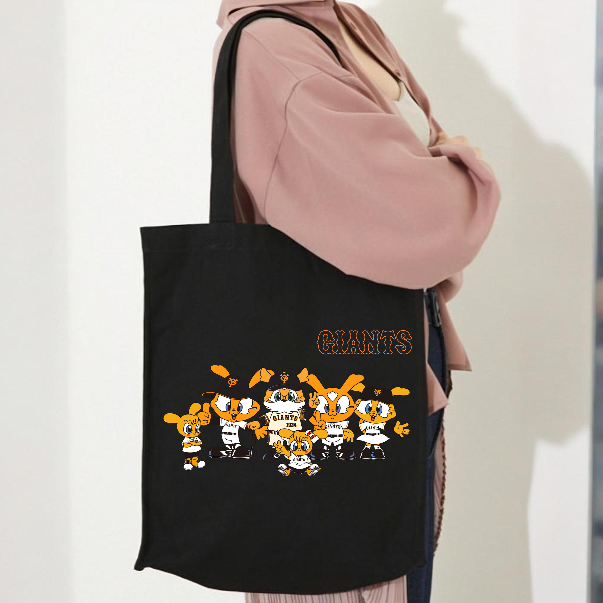 YOMIURI GIANTS MASCOT GIABBIT FAMILY Logo