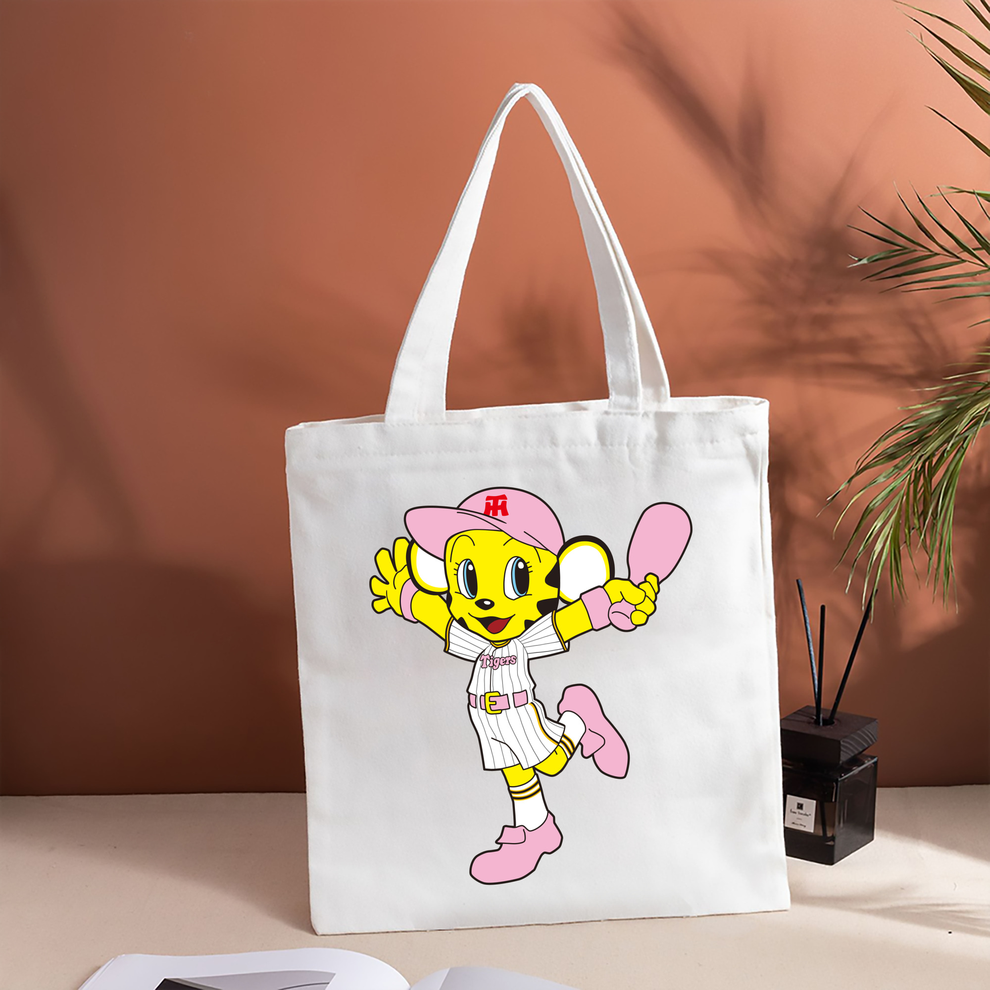 HANSHIN TIGERS MASCOT LUCKY 2022 HOME UNIFORM ORIGINAL Logo