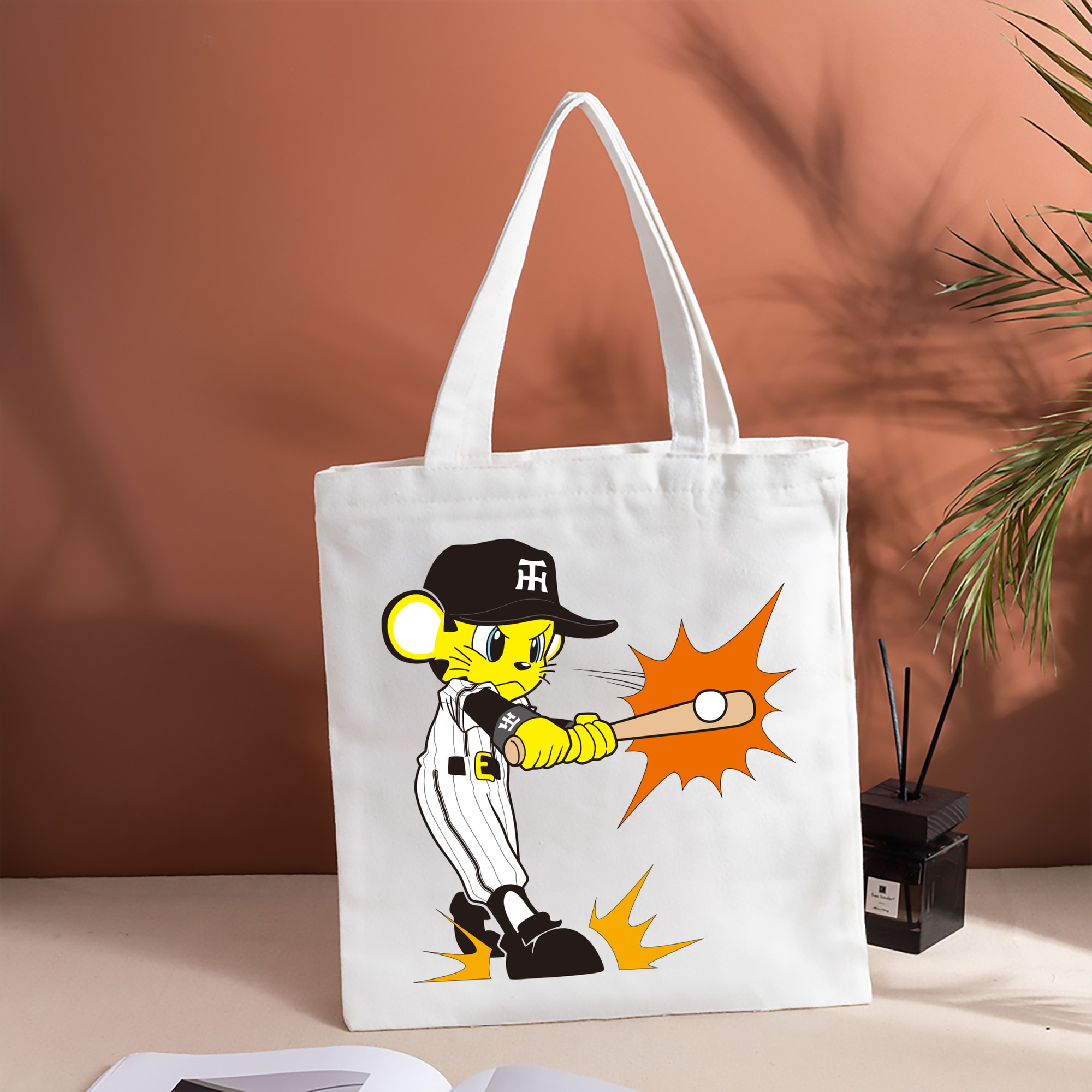 HANSHIN TIGERS MASCOT TO-LUCKY APPLICATION BATTING 2015 Logo