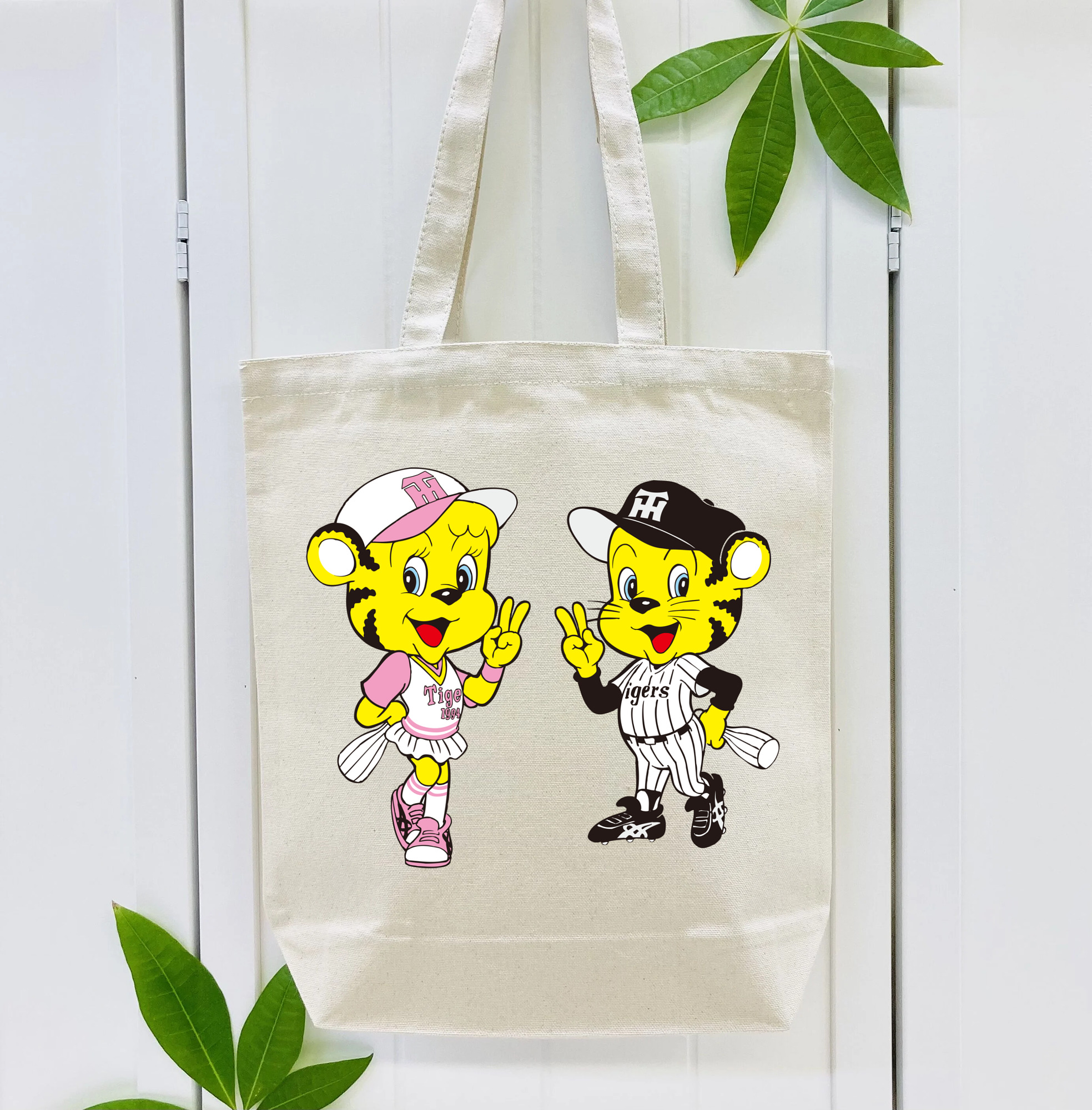 HANSHIN TIGERS MASCOT LUCKY TO-LUCKY OLD APPLICATION CHEERING BUGLE Logo