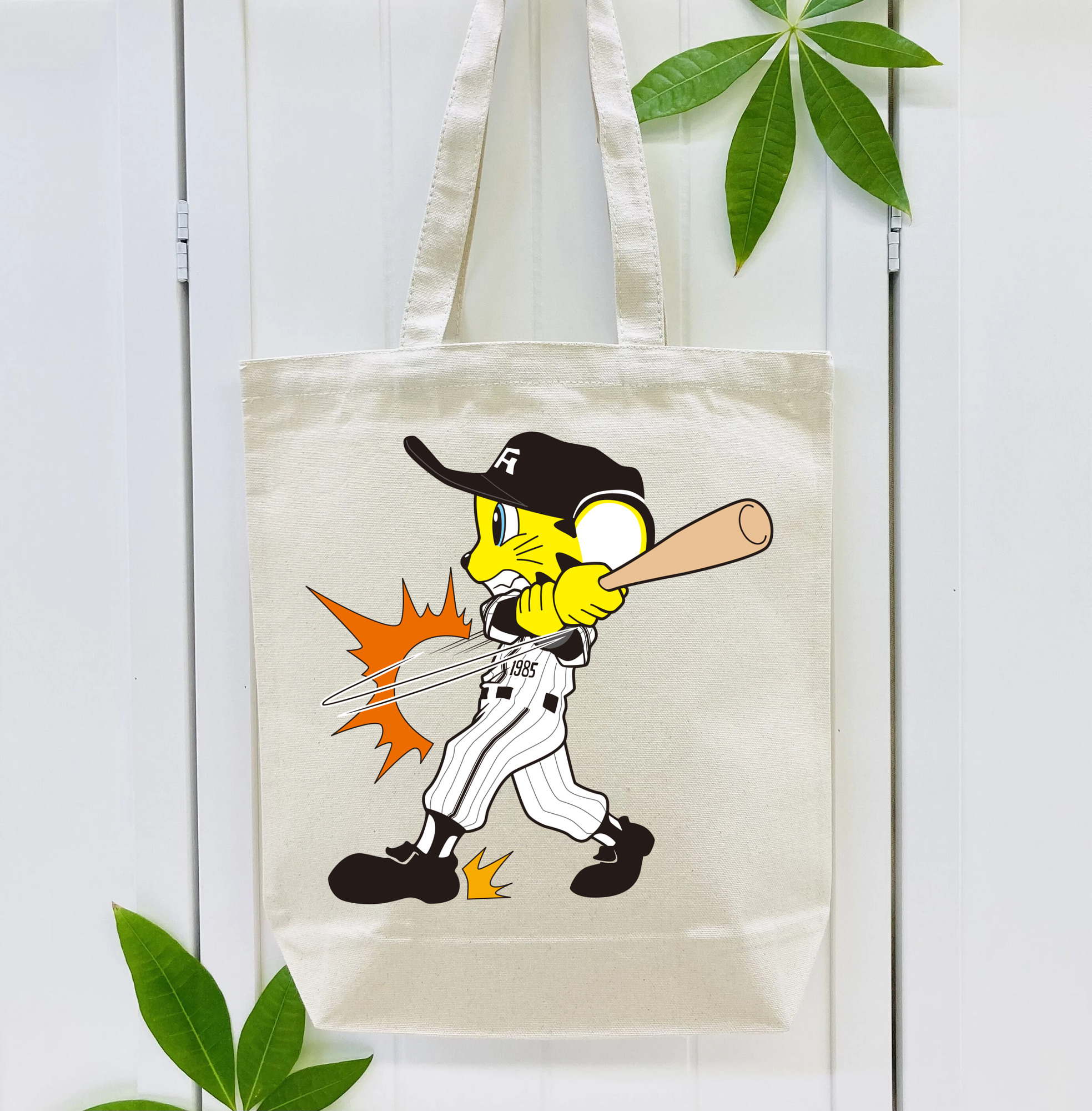 HANSHIN TIGERS MASCOT TO-LUCKY APPLICATION HITTING Logo