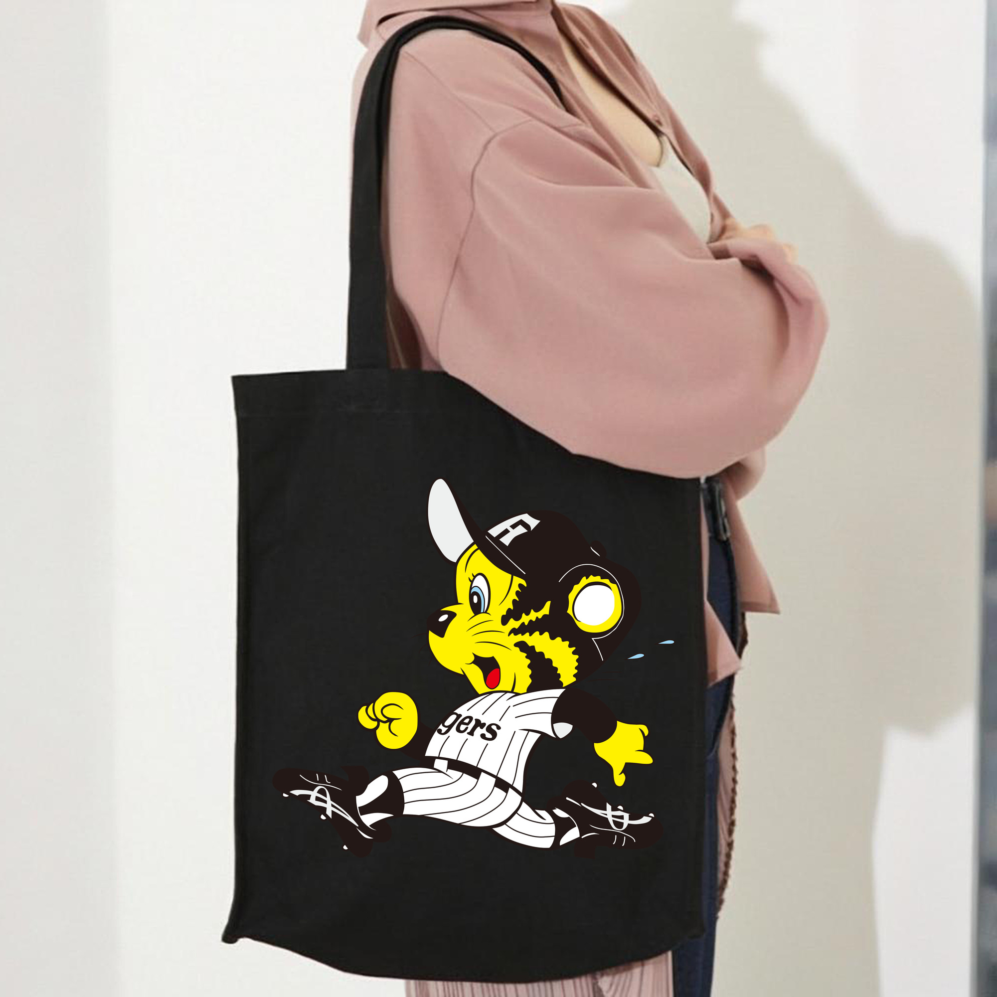 HANSHIN TIGERS MASCOT TO-LUCKY OLD APPLICATION RUNNING Logo