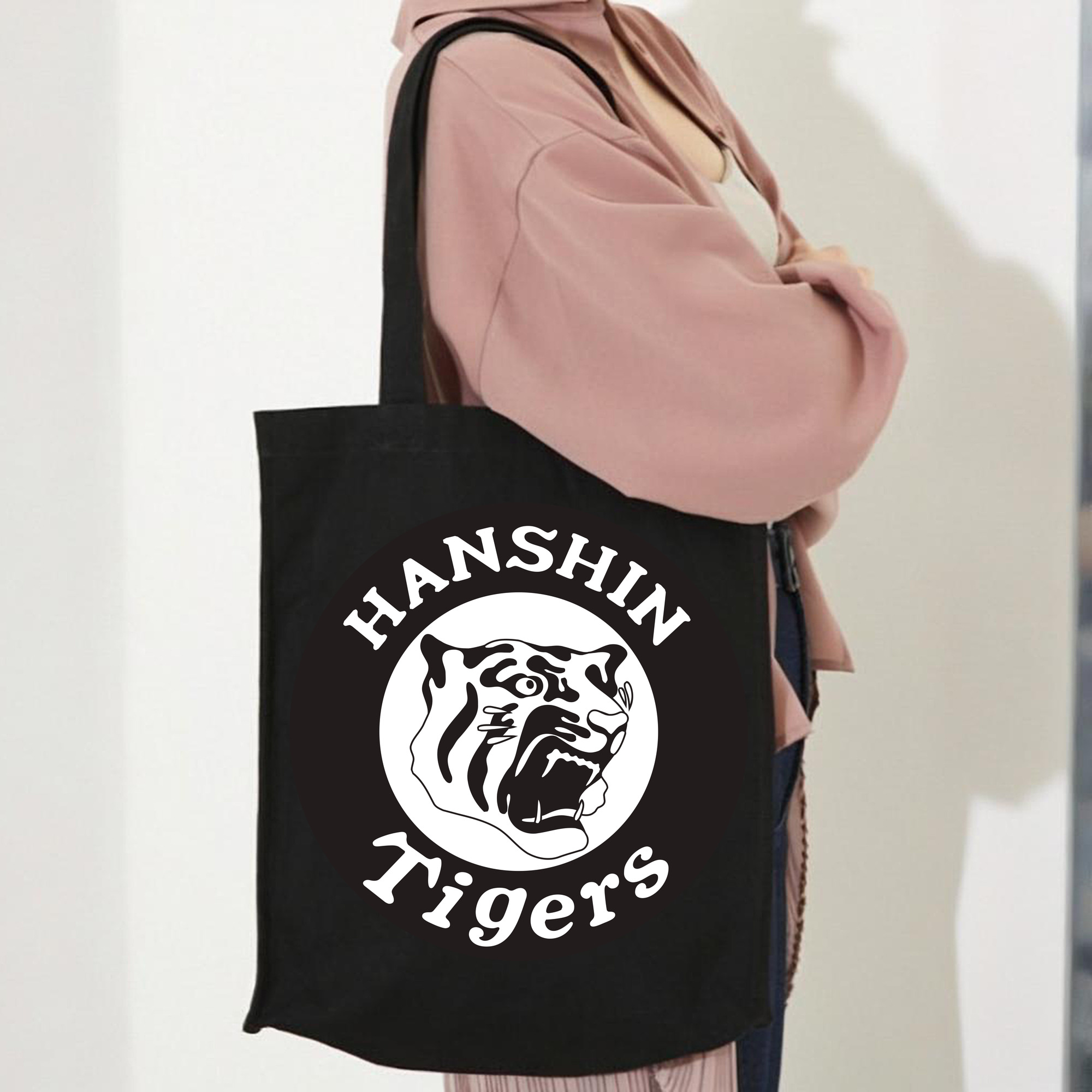 HANSHIN TIGERS EMBLEM APPLICATION WHITE BLACK Logo