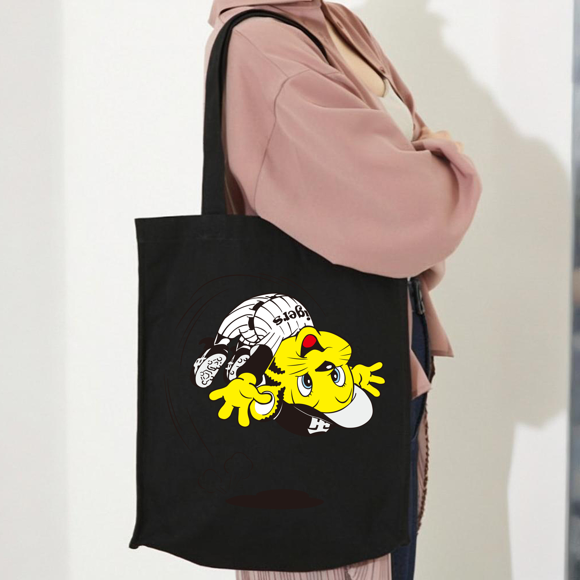 HANSHIN TIGERS MASCOT TO-LUCKY OLD APPLICATION TUMBLING Logo