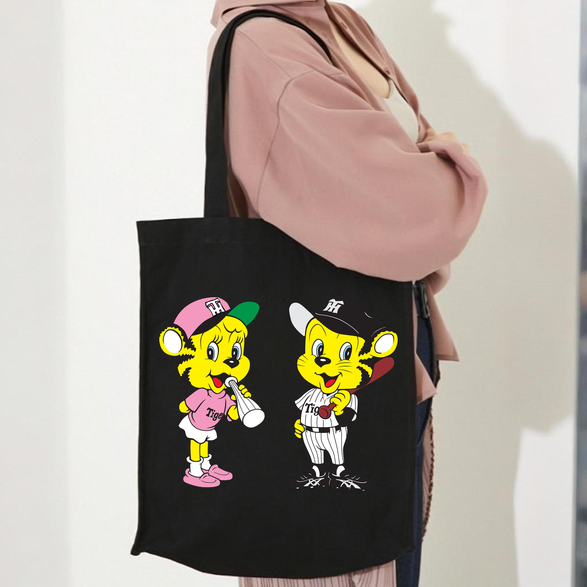 HANSHIN TIGERS MASCOT TO-LUCKY LUCKY 2001 2006 Logo