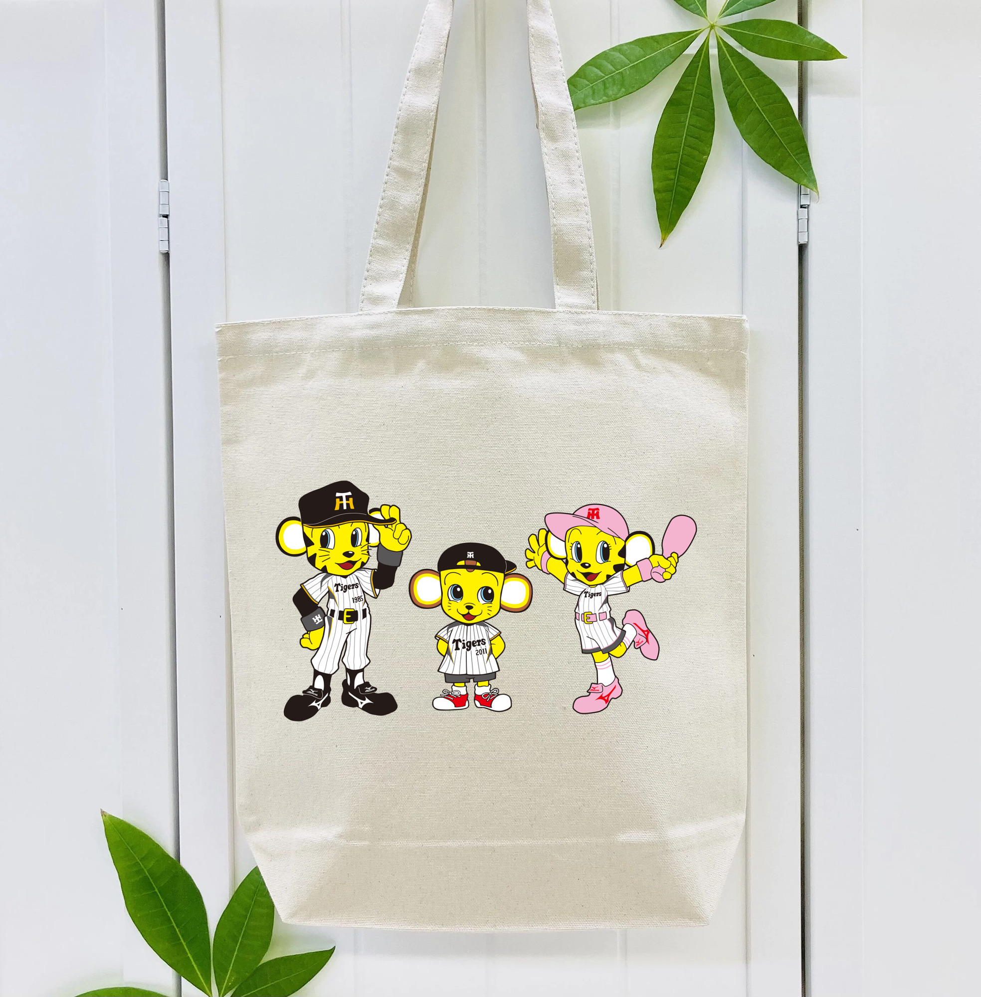 HANSHIN TIGERS MASCOT TO-LUCKY LUCKY KITA 2012 2014 Logo