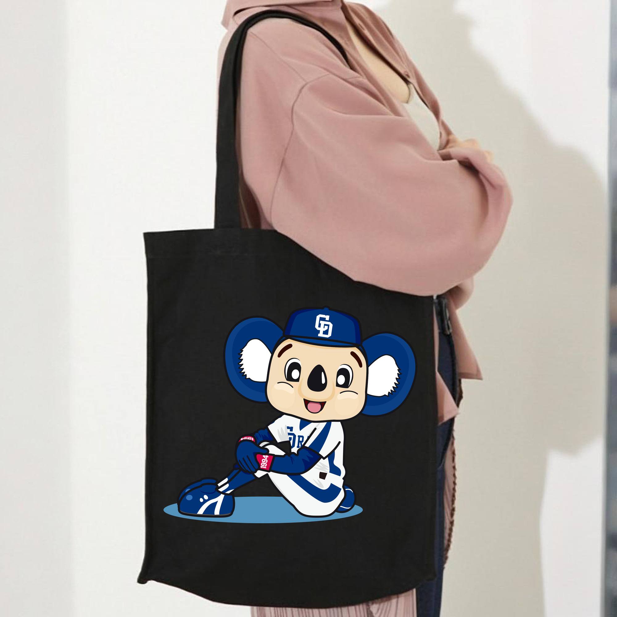 CHUNICHI DRAGONS MASCOT DOALA HOME UNIFORM 2004 2011 APPLICATION SEAT DOWN Logo