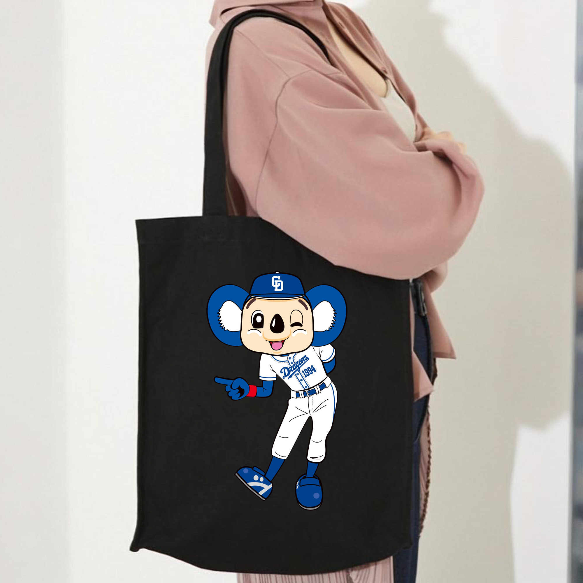 CHUNICHI DRAGONS MASCOT DOALA APPLICATION WINK INDICIATION Logo