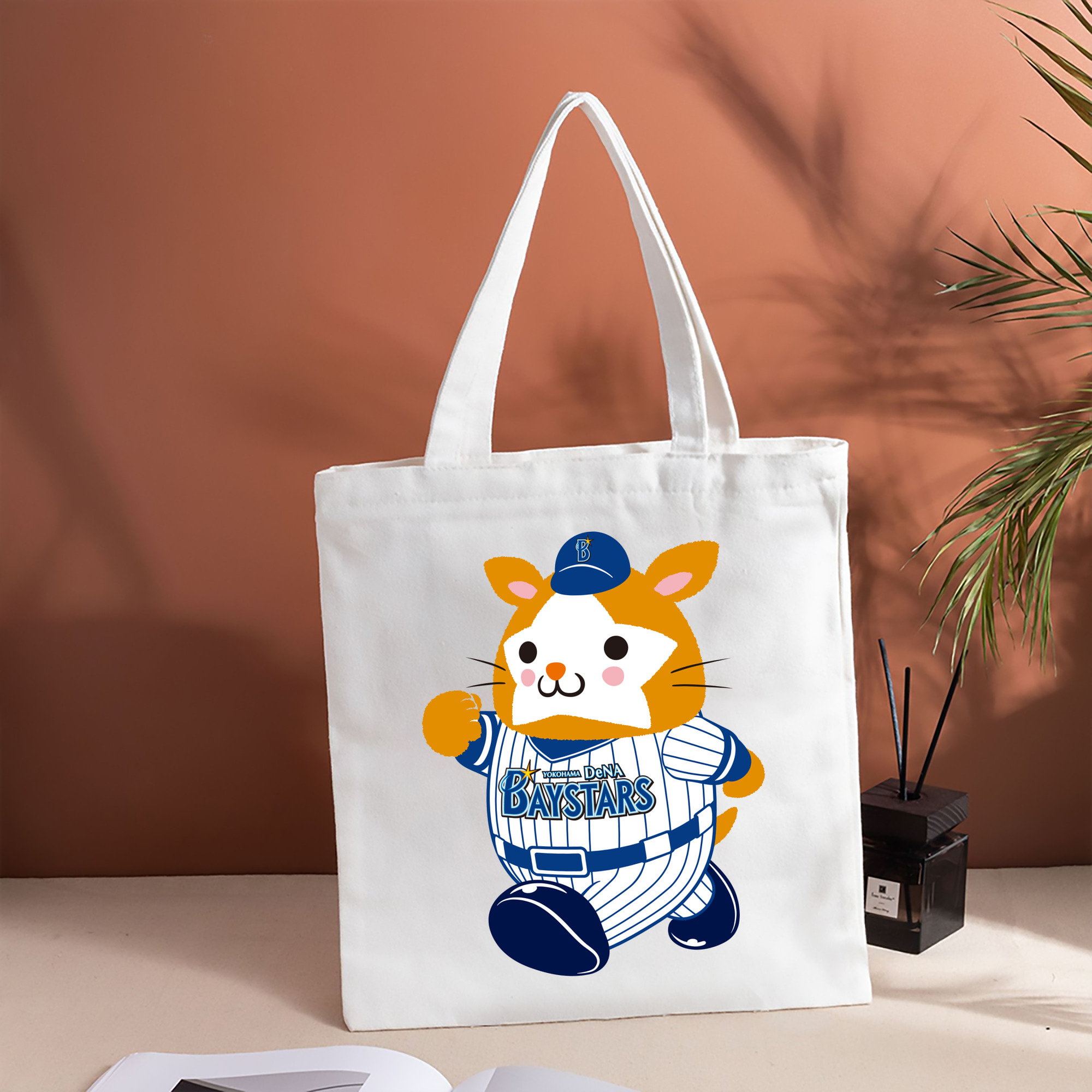 YOKOHAMA DeNA BAYSTARS MASCOT APPLICATION WALKING Logo