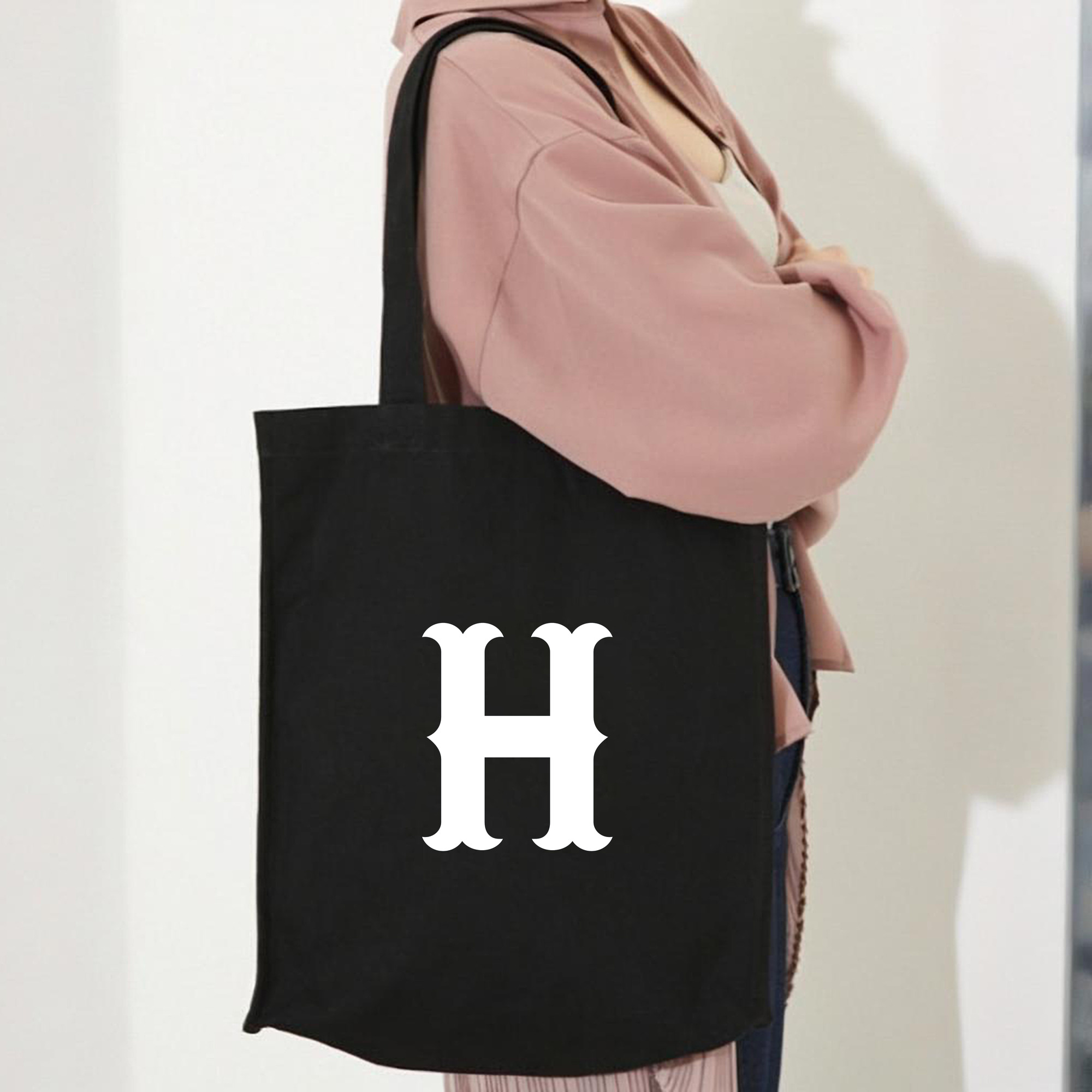 HIROSHIMA TOYO CARP OFFICIAL FLAG Logo