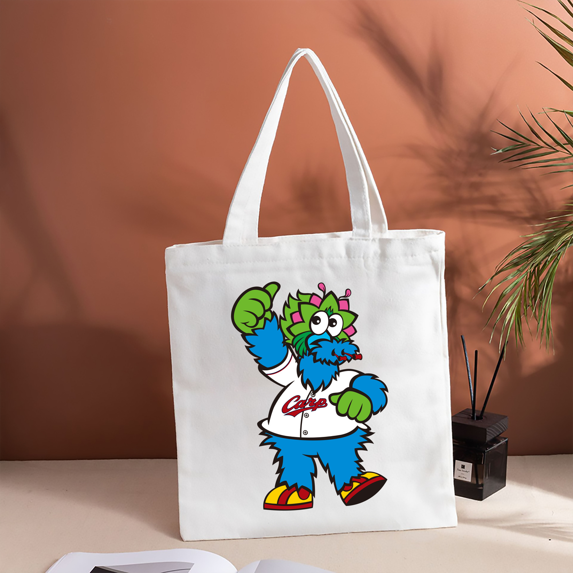 HIROSHIMA TOYO CARP MASCOT SLYLY 2023 HOME UNIFORM APPLICATION THUMS UP Logo