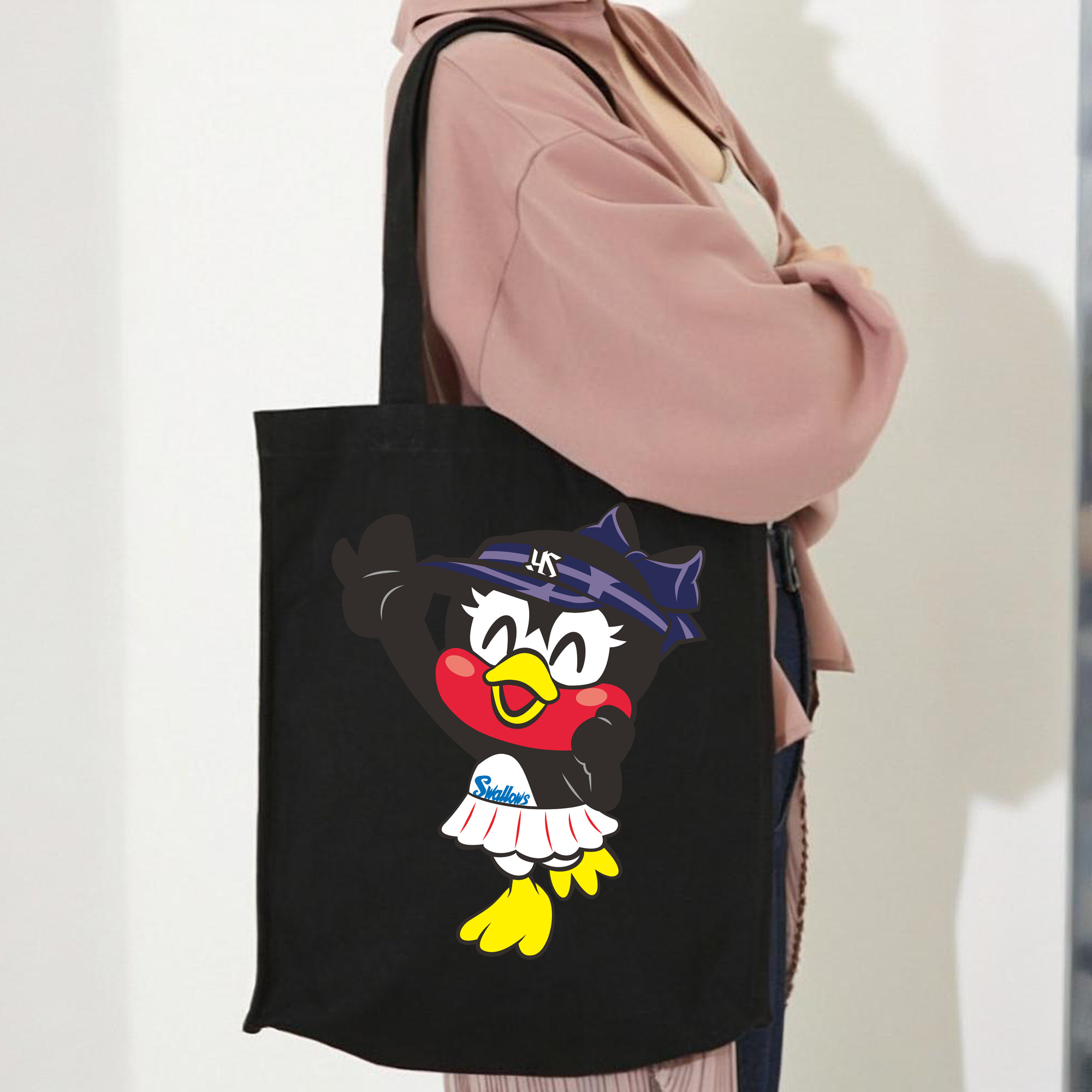 TOKYO YAKULT SWALLOWS MASCOT TSUBAMI APPLICATION SMILE WALKING Logo