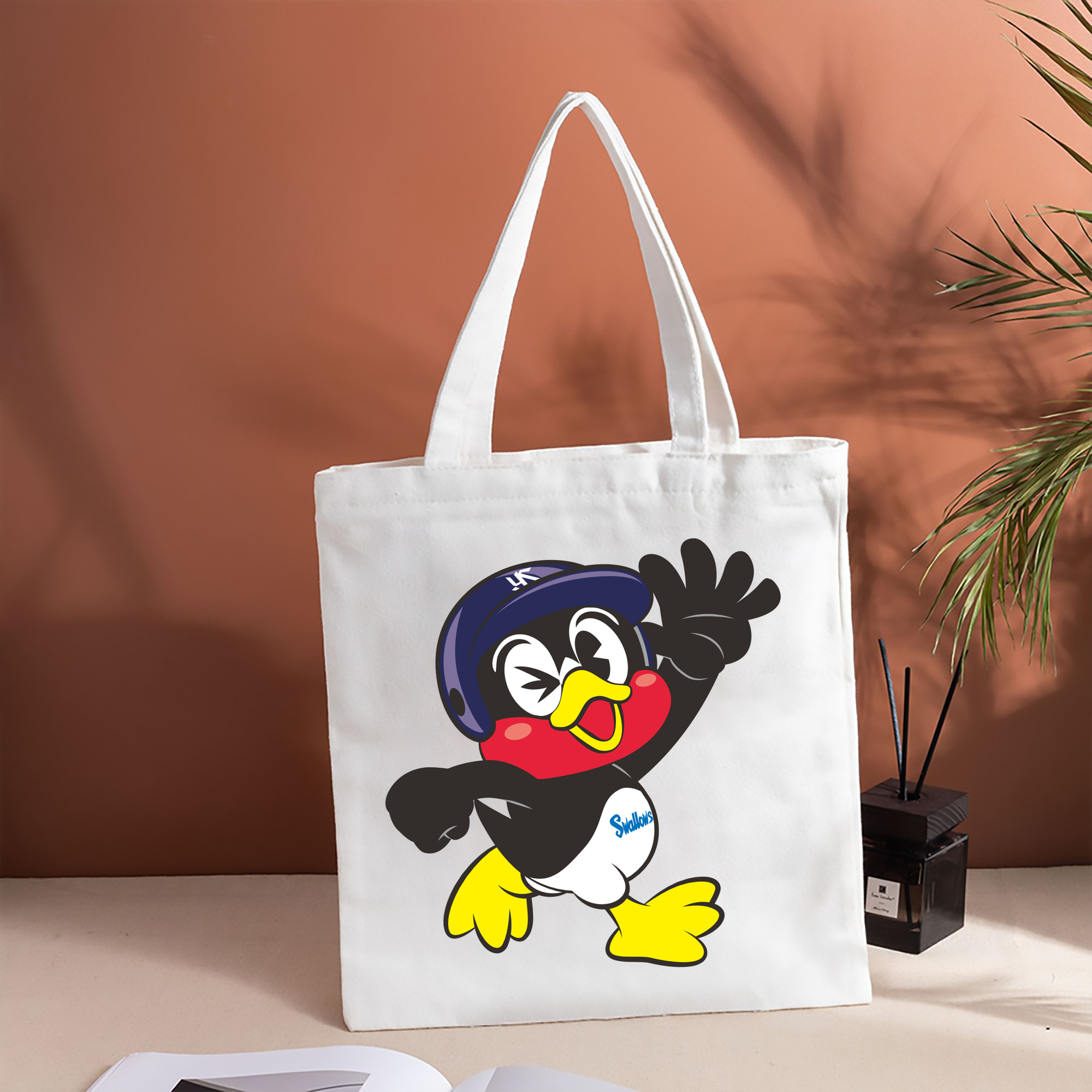 TOKYO YAKULT SWALLOWS MASCOT TSUBAKURO APPLICATION SMILE WALKING Logo