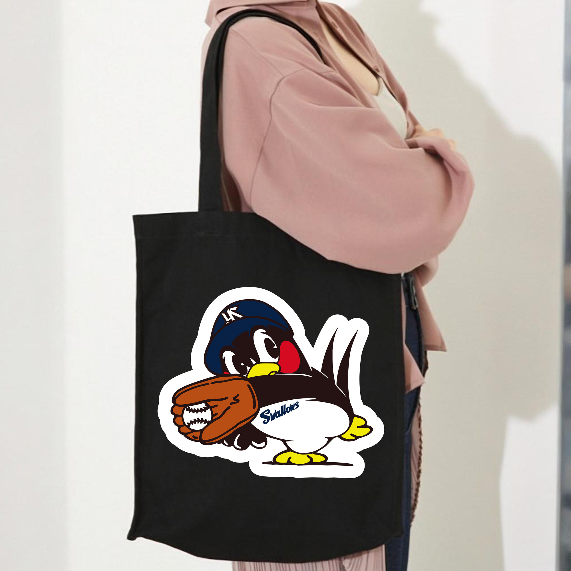 TOKYO YAKULT SWALLOWS MASCOT TSUBAKURO APPLICATION CATCHING Logo