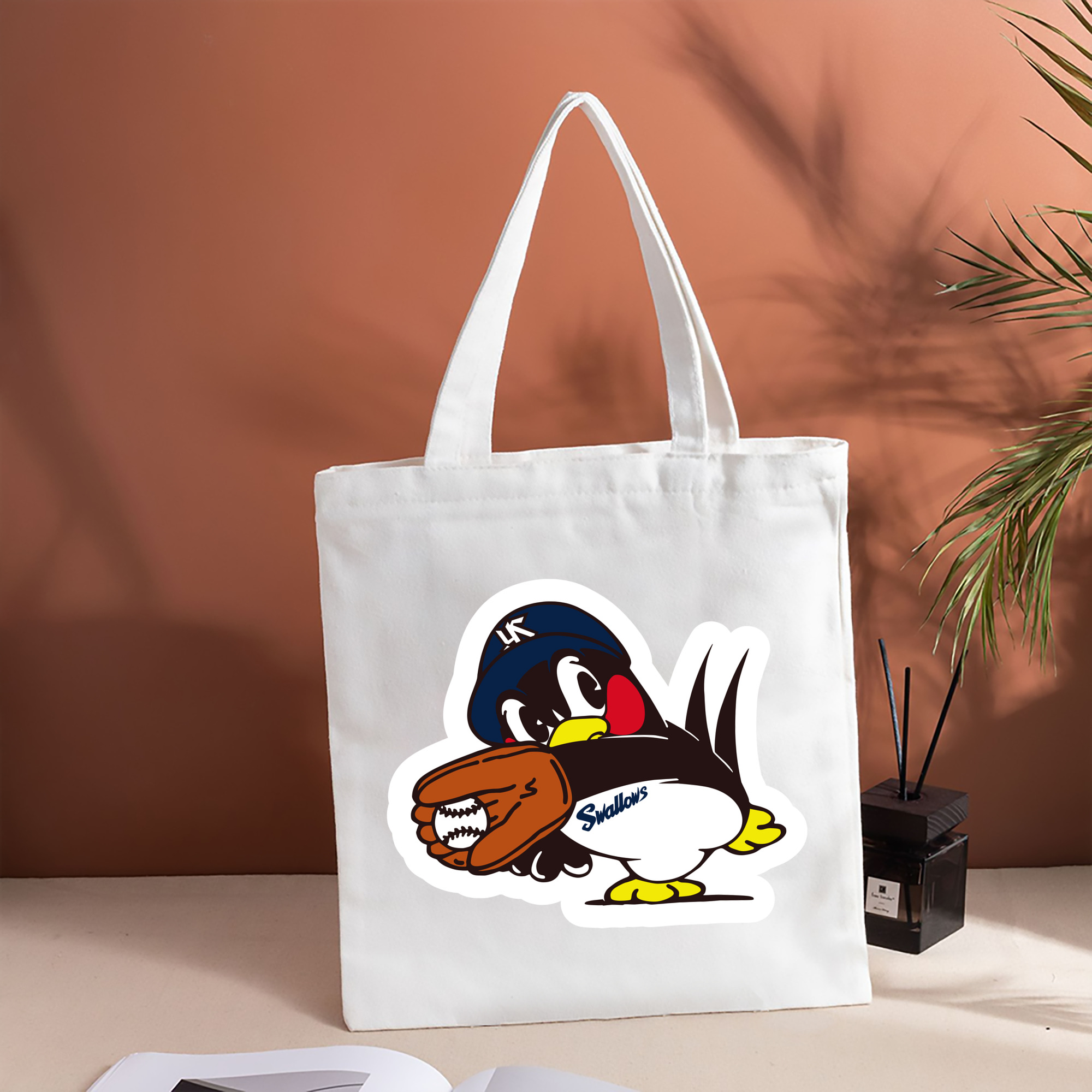 TOKYO YAKULT SWALLOWS MASCOT TSUBAKURO APPLICATION CATCHING Logo