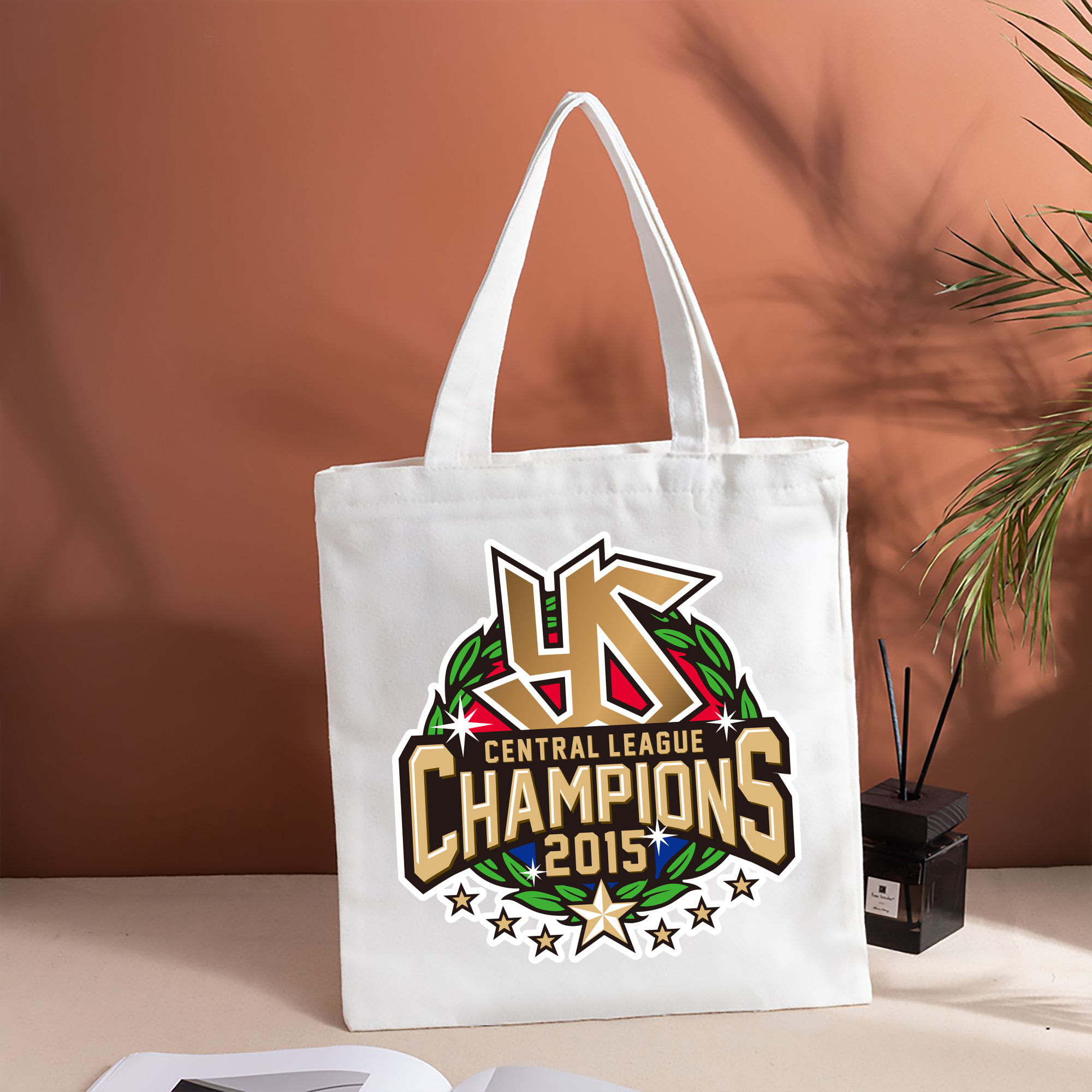 TOKYO YAKULT SWALLOWS CENTRAL LEAGUE CHAMPIONS 2015 Logo