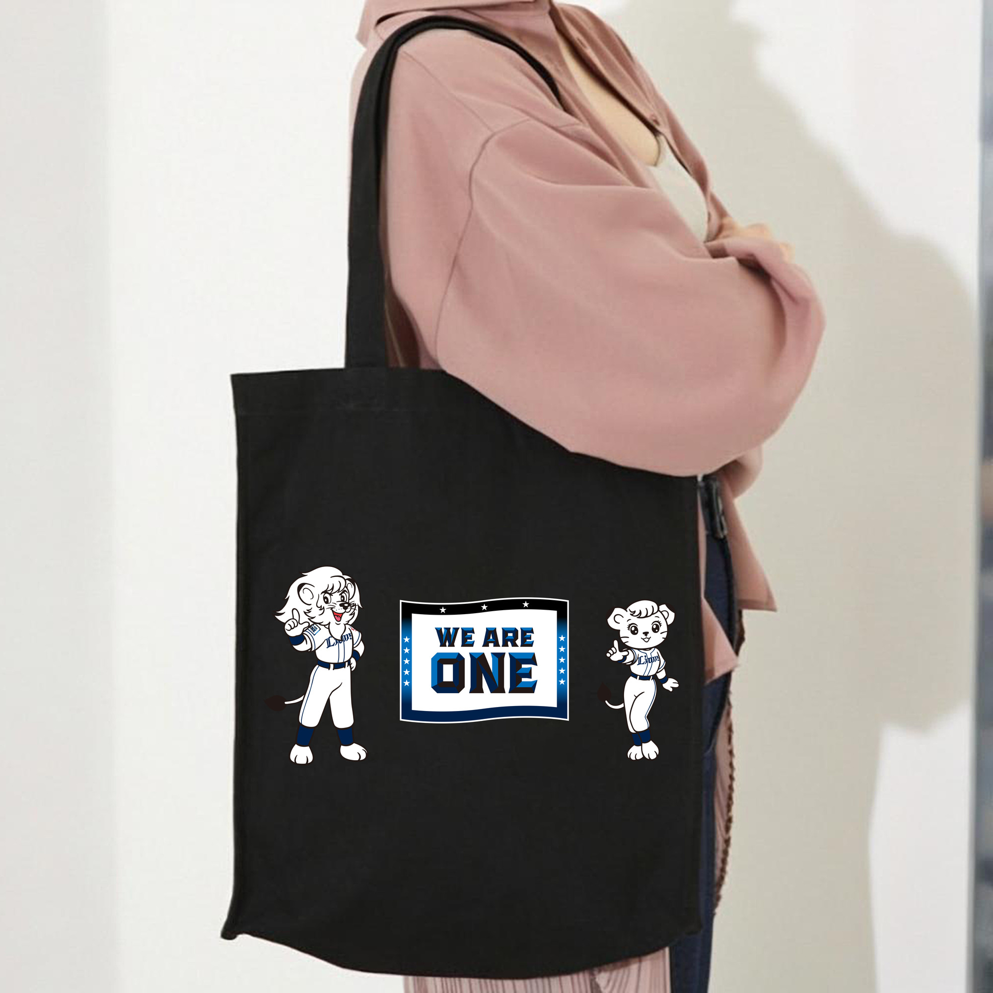 SAITAMA SEIBU LIONS MASCOT LEO LINA 70TH ANNIVERSARY WE ARE ONE Logo