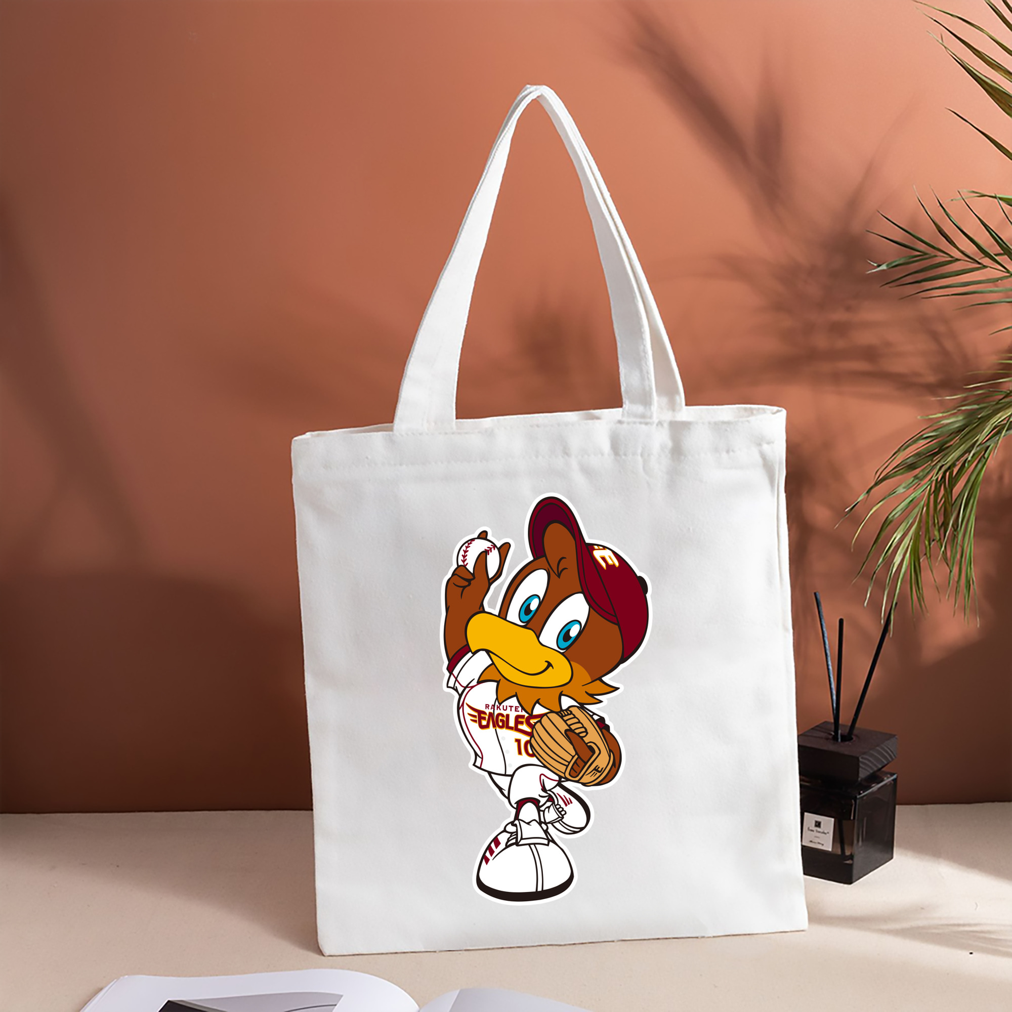 TOHOKU RAKUTEN GOLDEN EAGLES MASCOT CLUTCH PITCHING Logo