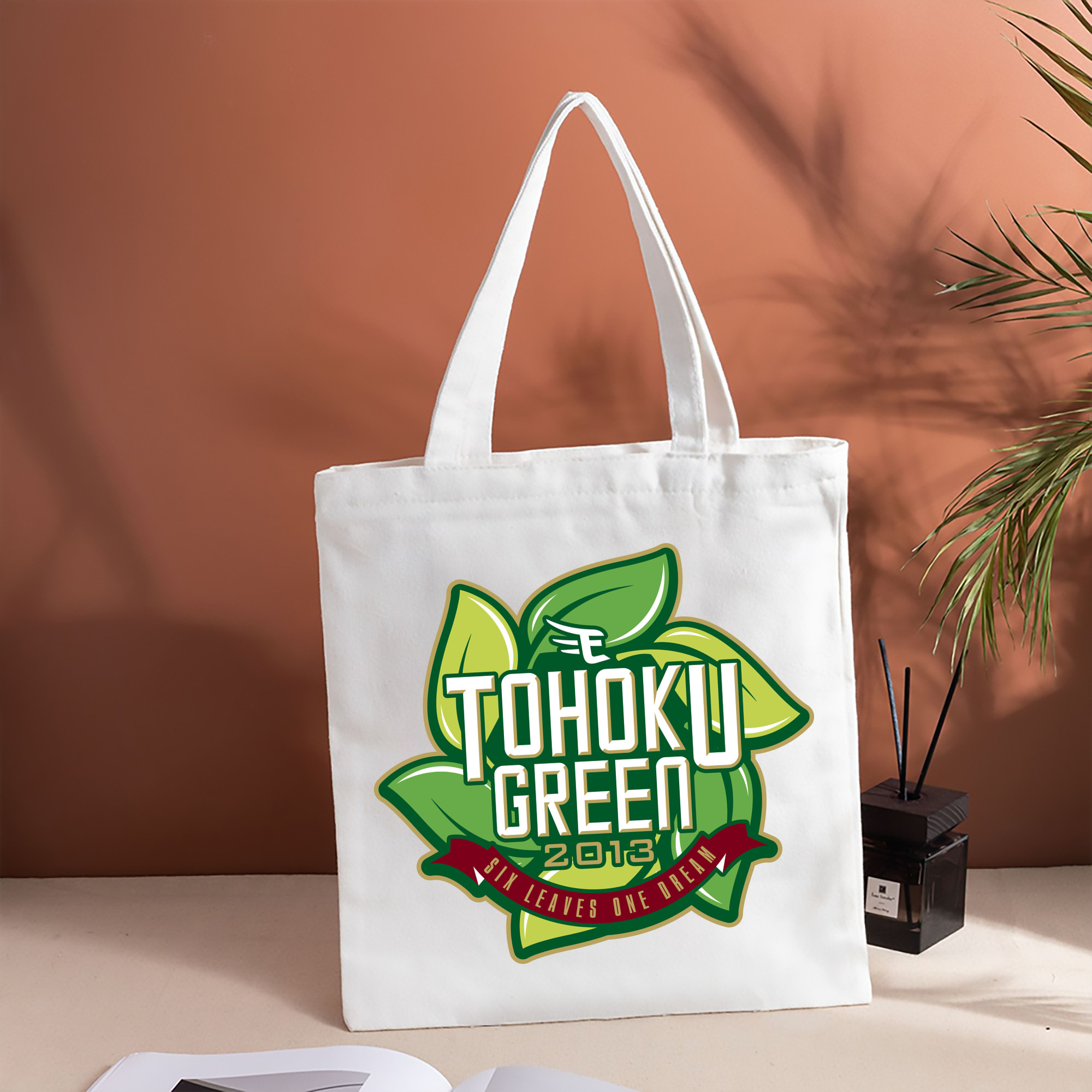 TOHOKU RAKUTEN GOLDEN EAGLES TOHOKU GREEN 2013 SIX LEAVES ONE DREAM Logo