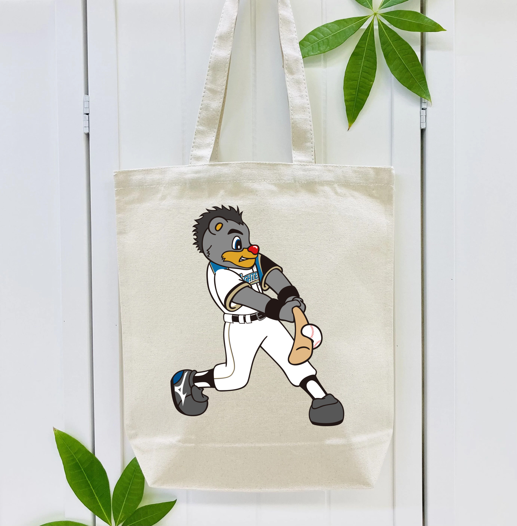 HOKKAIDO NIPPON-HAM FIGHTERS MASCOT BRISKY THE BEAR APPLICATION HITTING Logo