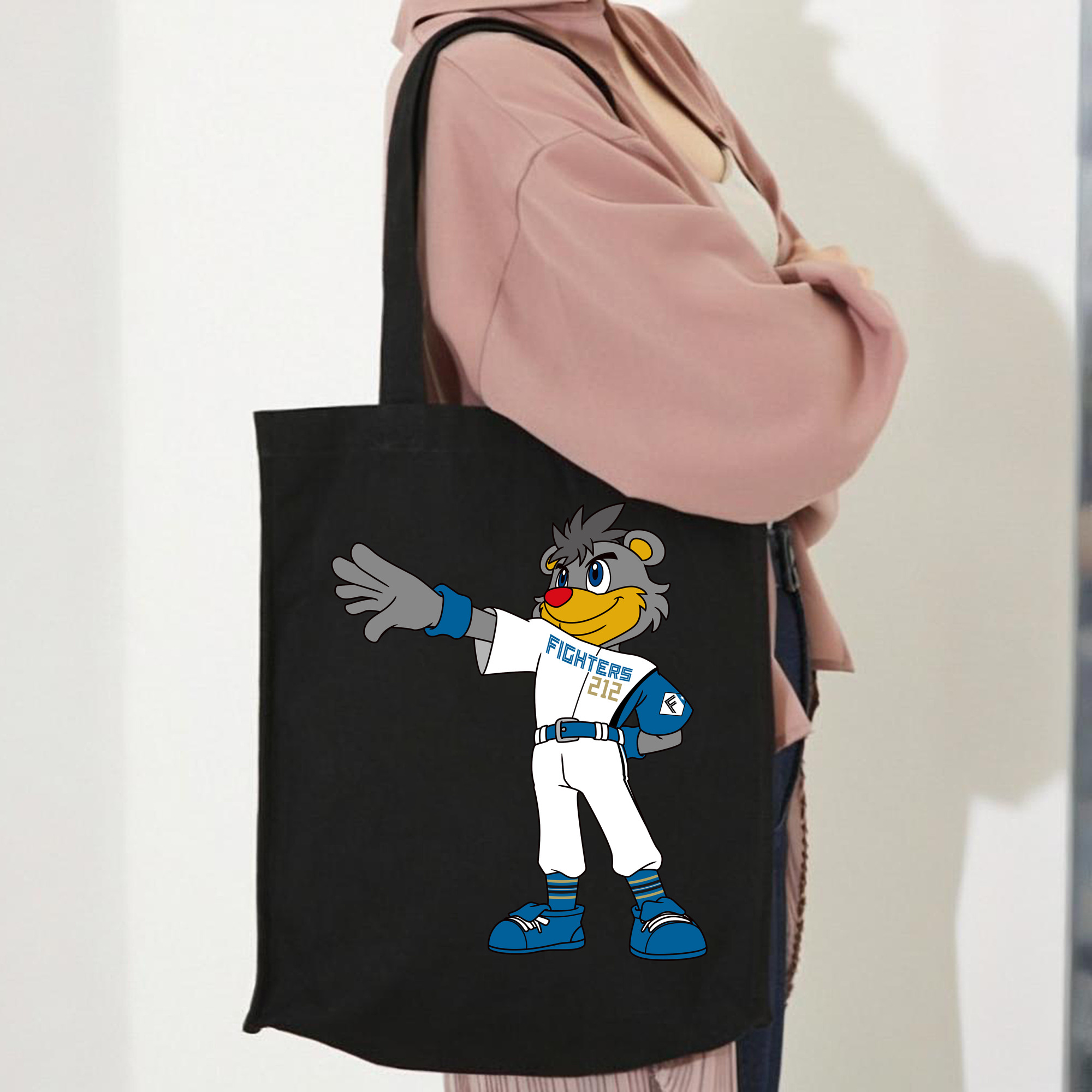 HOKKAIDO NIPPON-HAM FIGHTERS MASCOT BRISKY THE BEAR APPLICATION STARE AT GOAL 2022 Logo