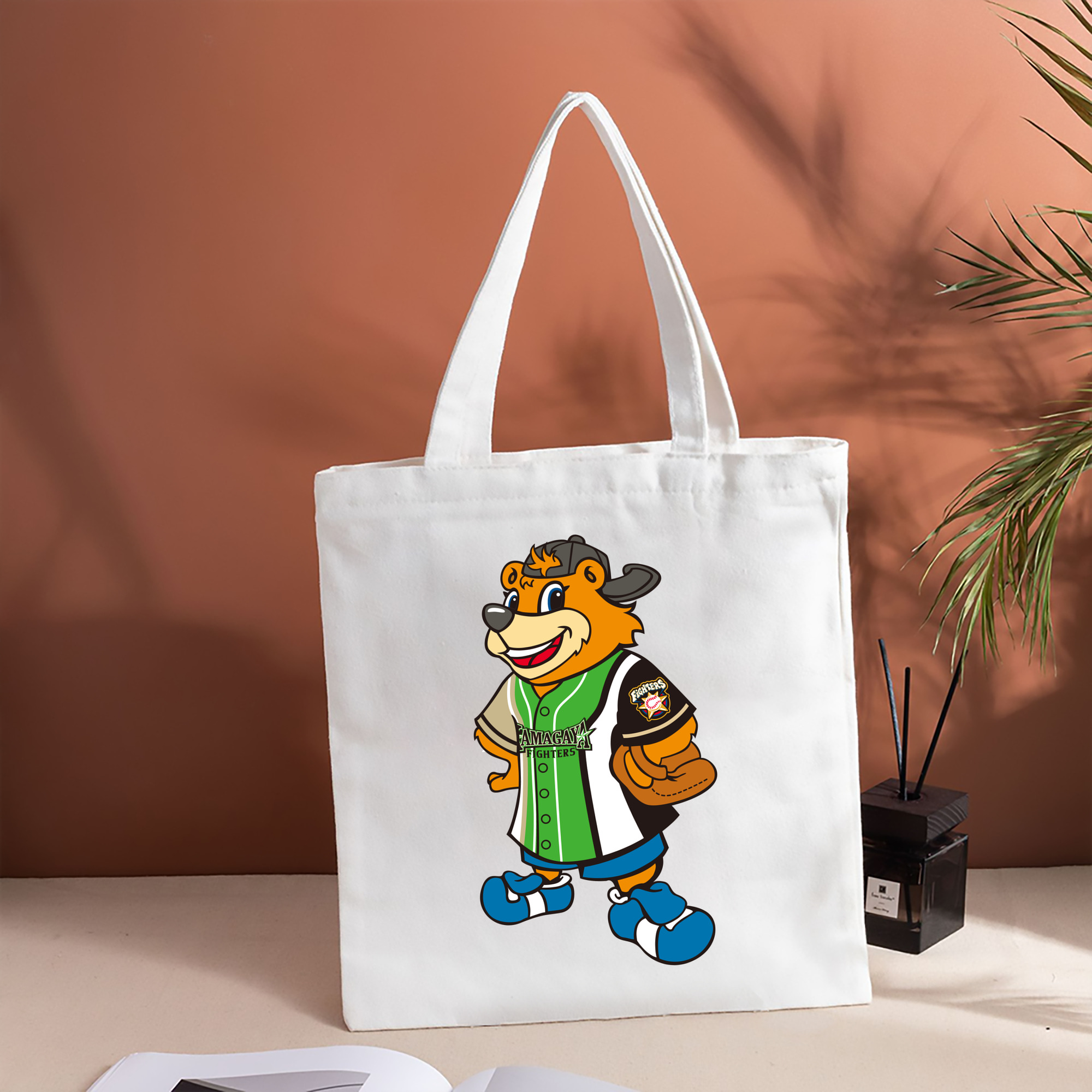 HOKKAIDO NIPPON-HAM FIGHTERS CUBBY THE BEAR KAMAGAYA FIGHTERS Logo